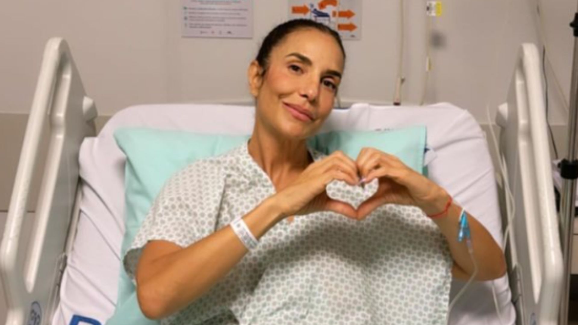 Após internação por pneumonia, Ivete Sangalo deve ter alta em breve