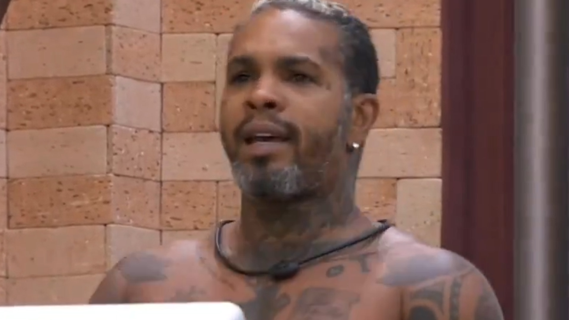 BBB 24: Rei na barriga? Rodriguinho se nega a cantar e dispara: “Me pagam”