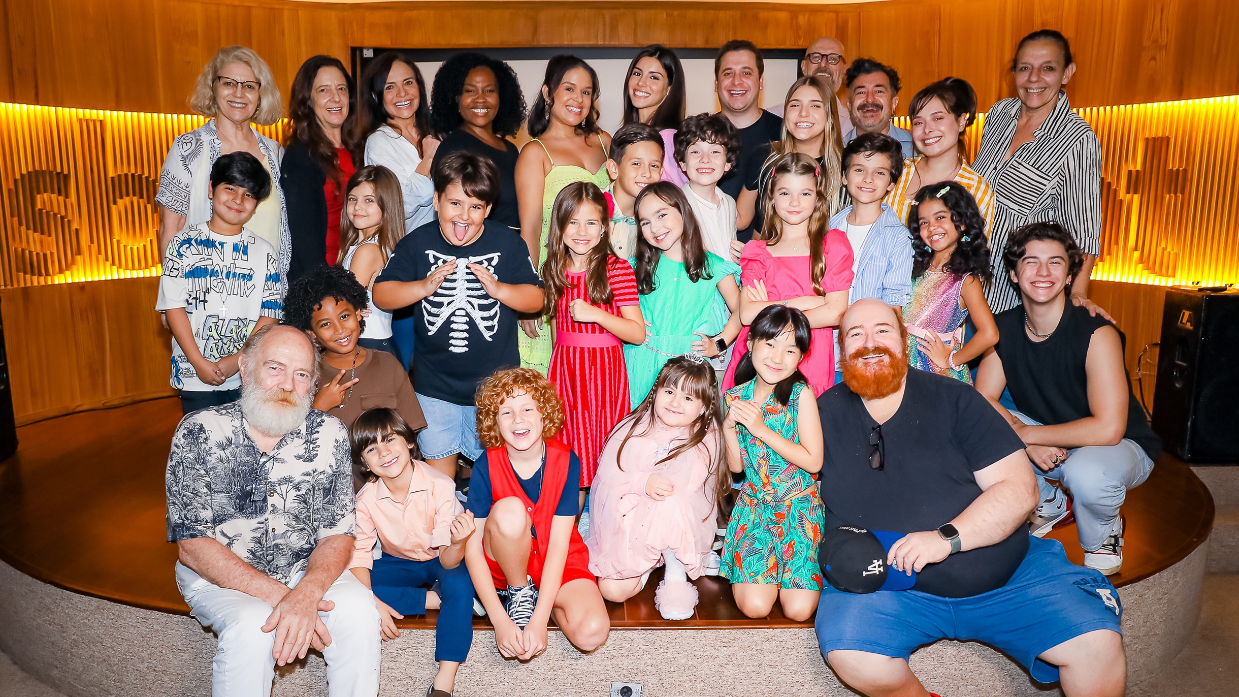 Sem Prime Vídeo, SBT embranquece elenco infantil para a próxima novela