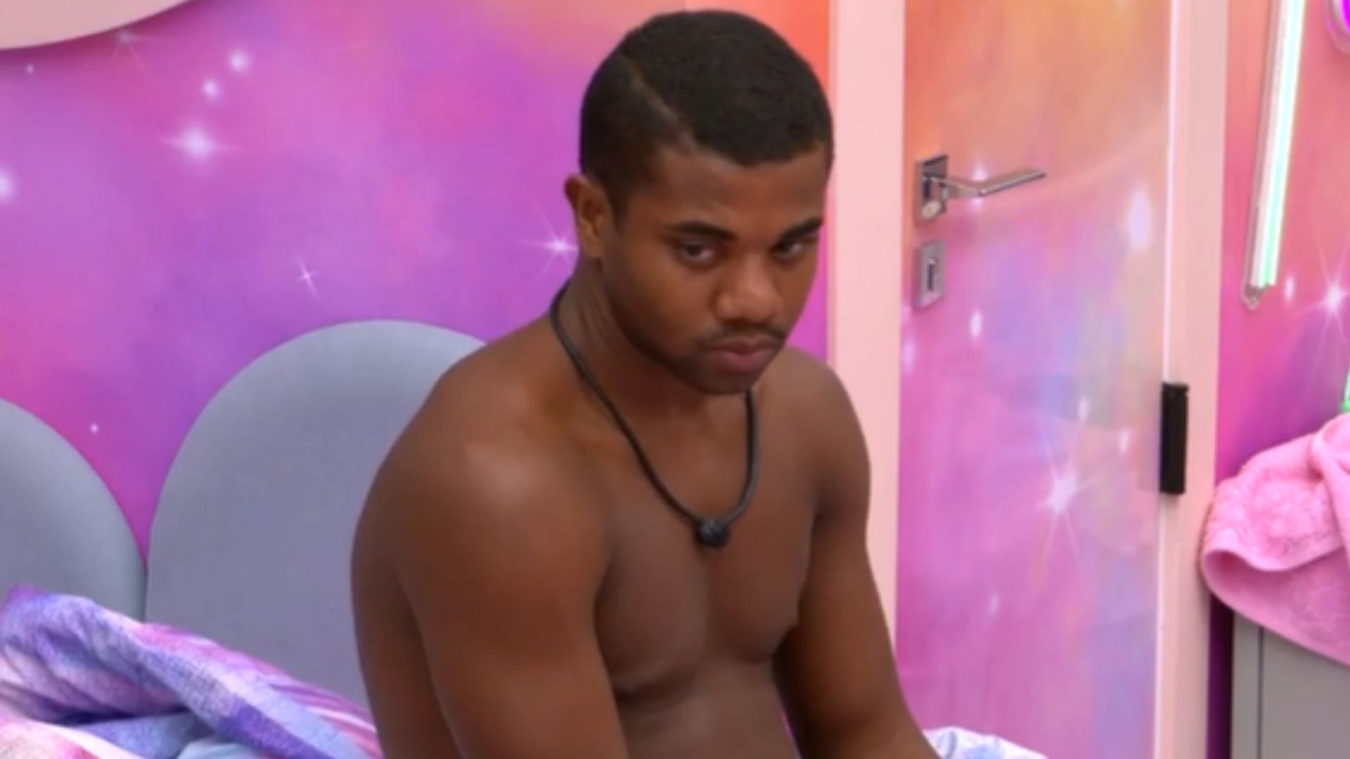 BBB 24: Davi desabafa sobre passar fome no Tá com Nada: “Mexe com emocional”