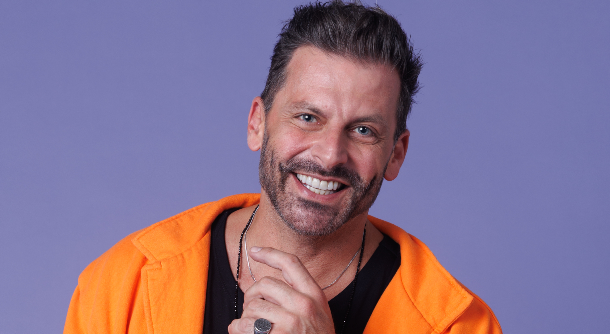 Henri Castelli brinca com bailarino do Dança dos Famosos: ‘Está viciado em mim’