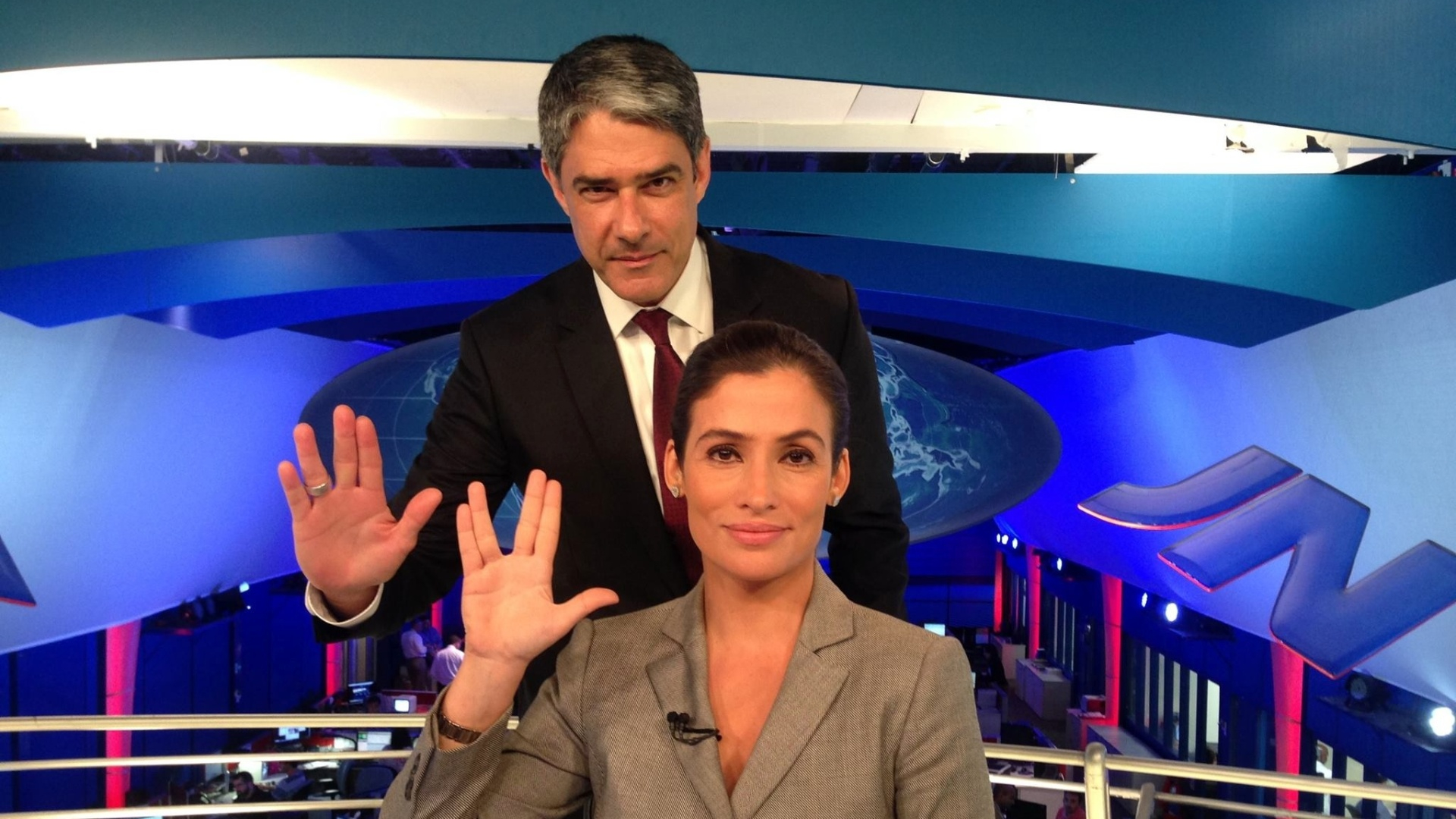 Jornalista da Globo já trocou beijos com ator em novela; relembre