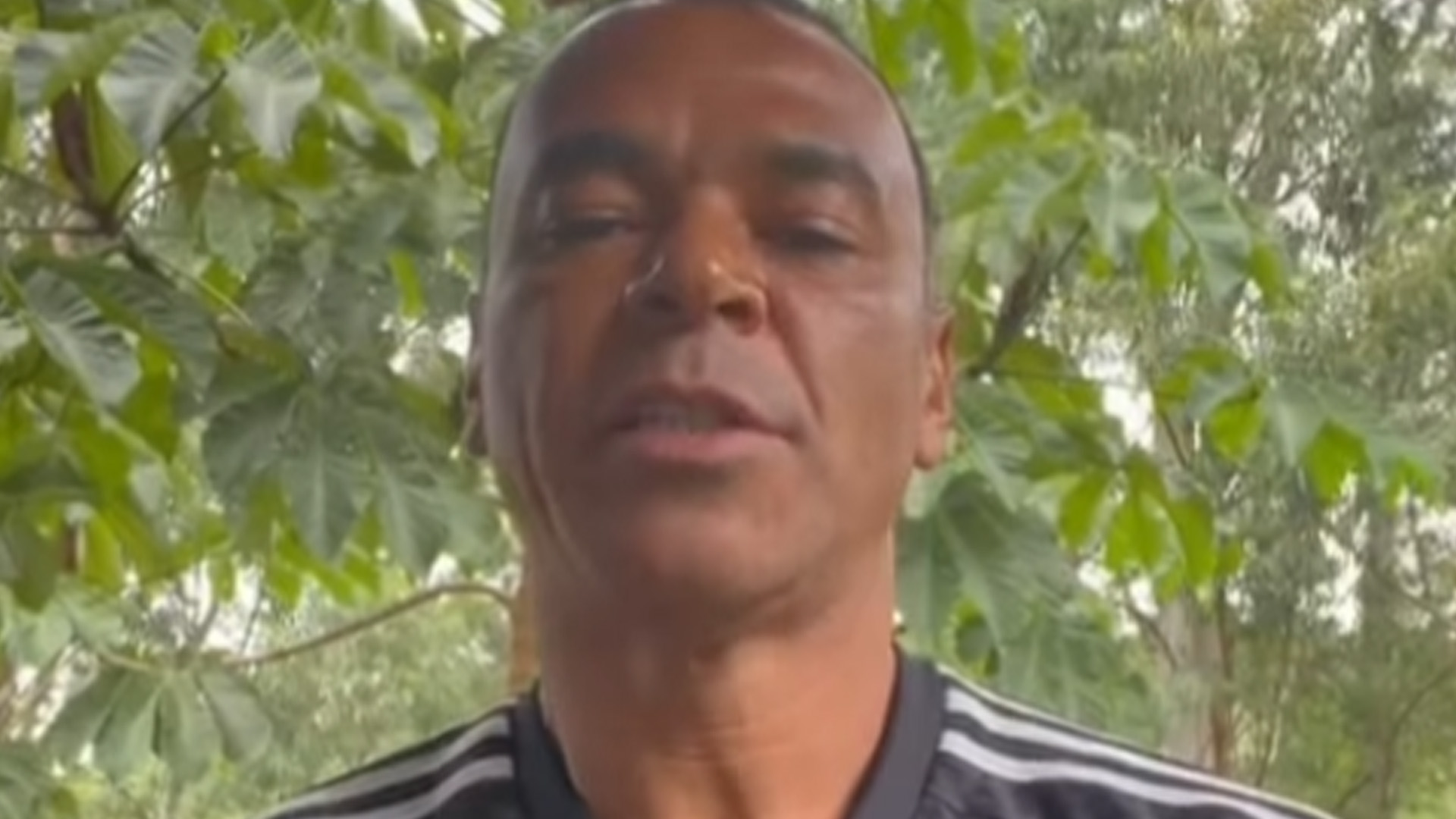 Mansão milionária do ex-jogador Cafu vai a leilão por dívida astronômica