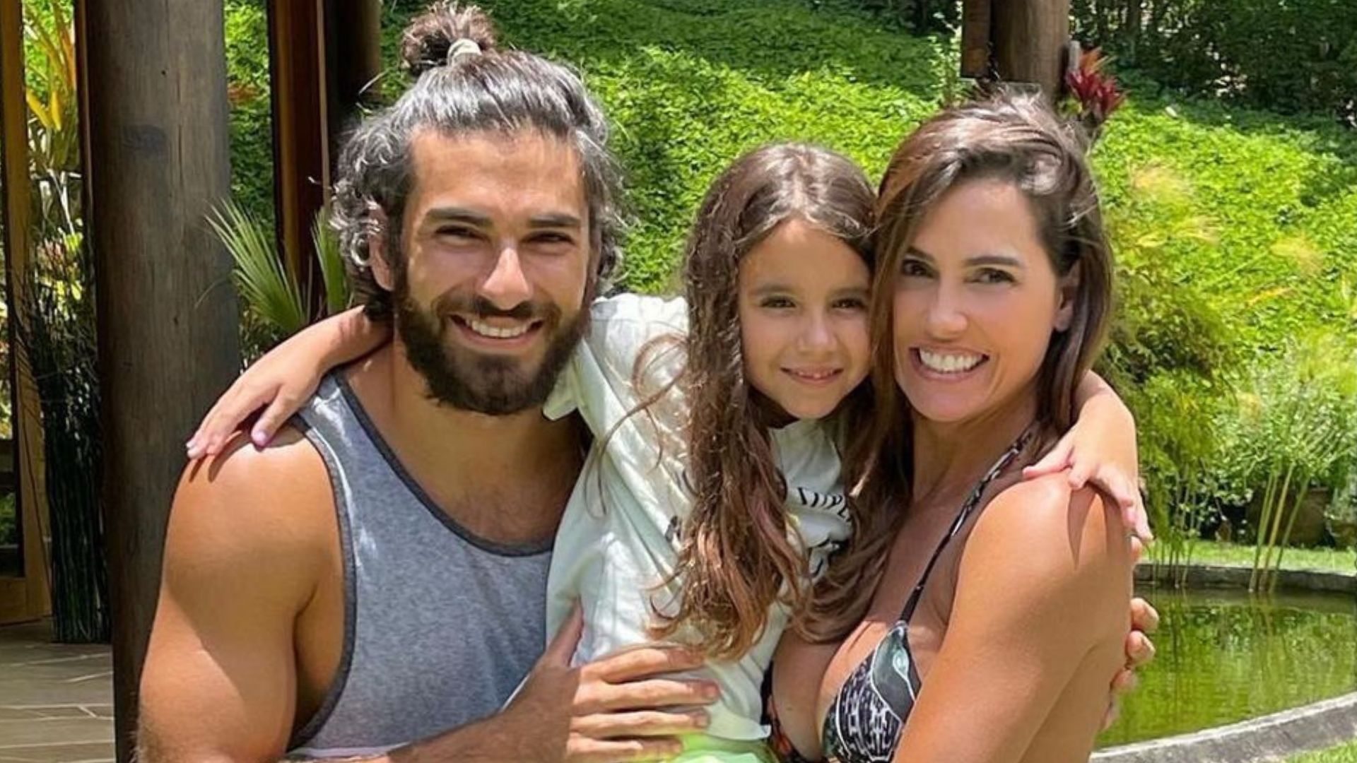 Antes da separação, Deborah Secco e Hugo Moura entraram na Justiça pela filha