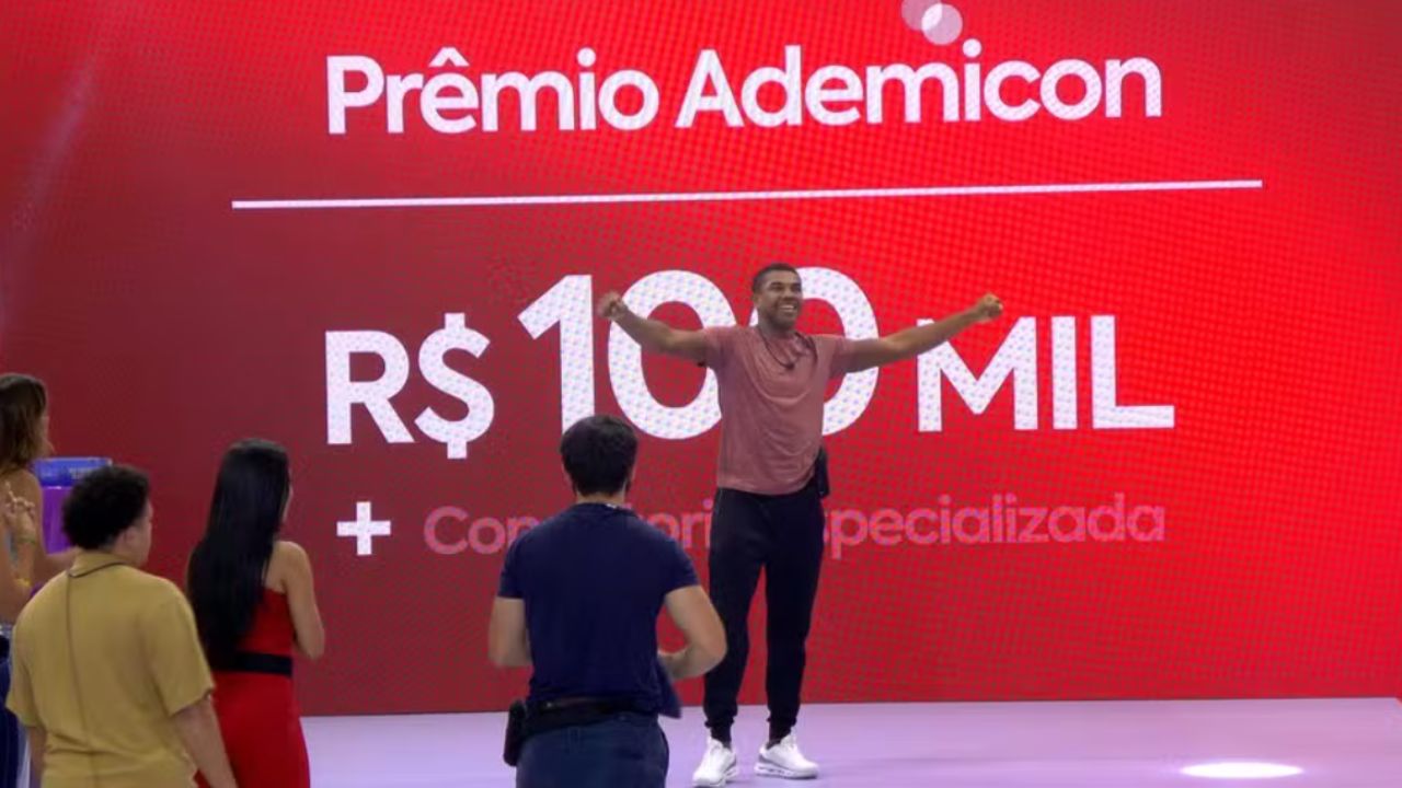 BBB 24: Davi vence primeira prova na temporada e se torna líder da semana