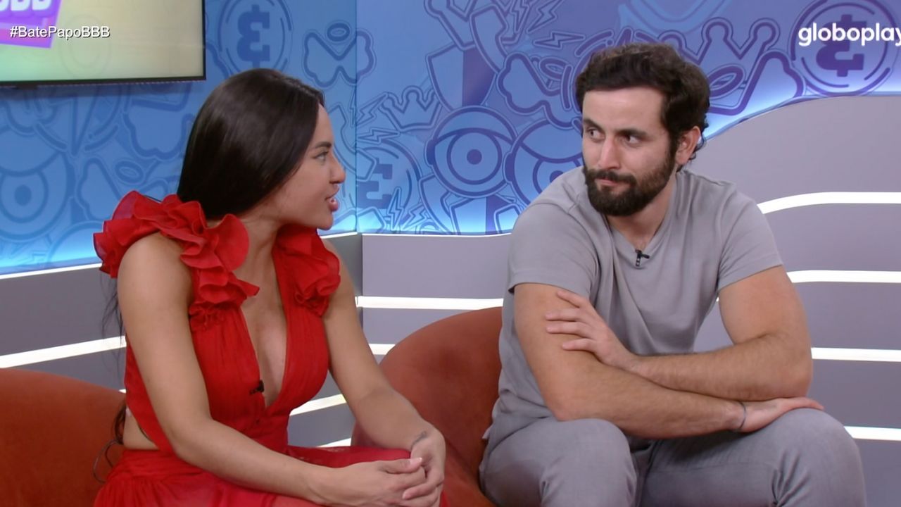 BBB 24: Isabelle se declara, fala sobre affair com Matteus e beija gaúcho ao vivo