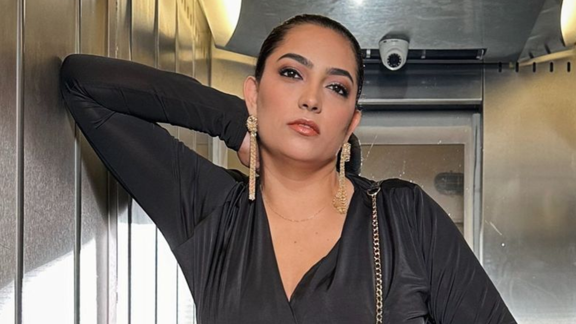Ex de Lucas Buda aposta em palestra para mulheres: ‘É possível cuidar de mim?’