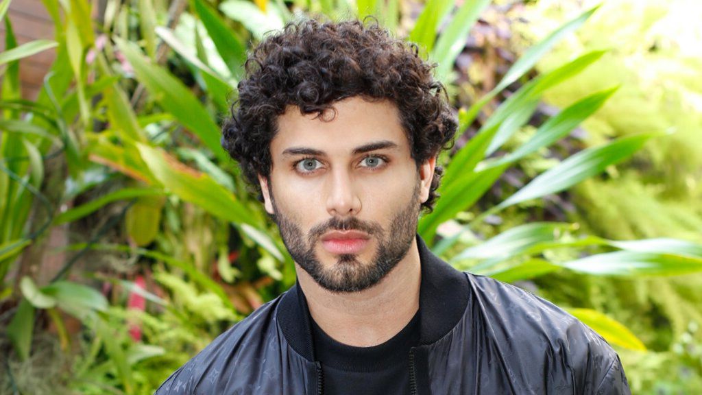 Namorado brasileiro de Madonna, Jesus Luz revela se gosta de ter nome atrelado à cantora