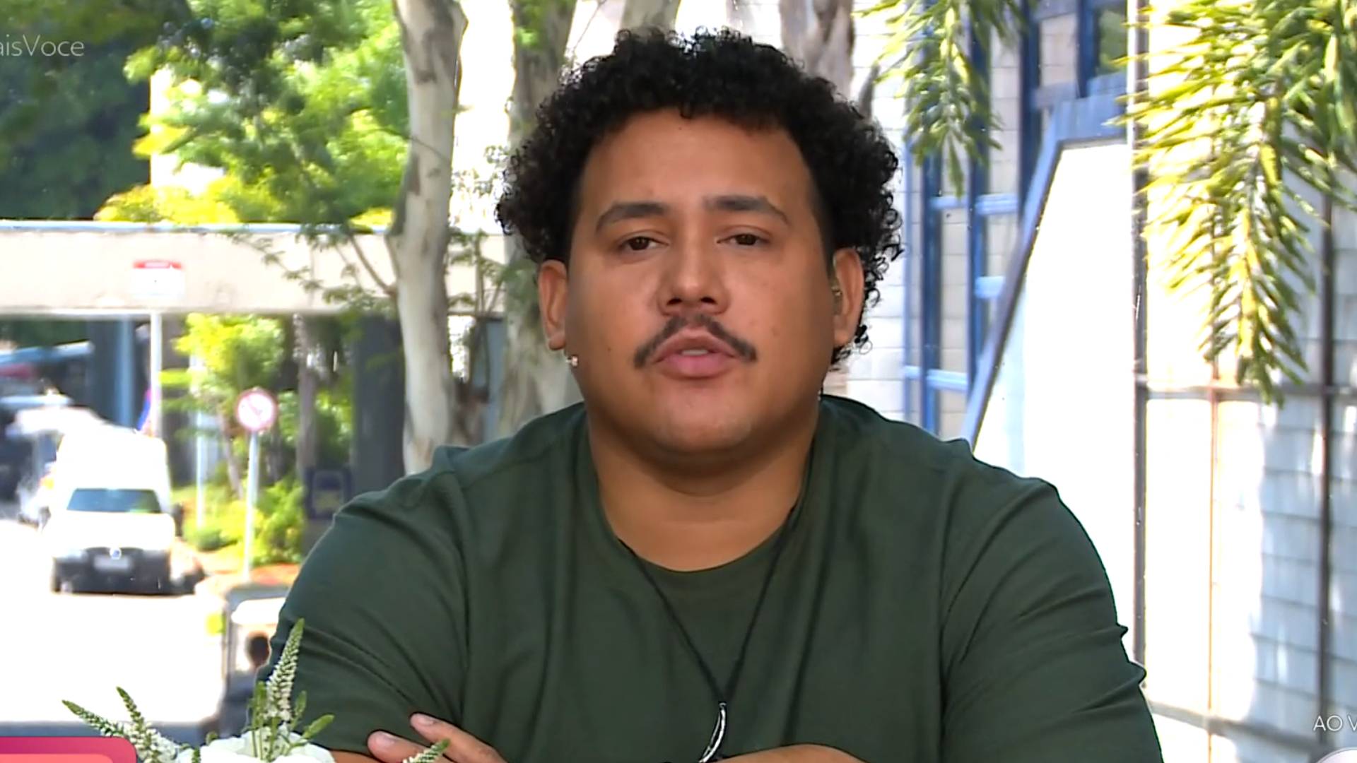 No ‘Mais Você’, Lucas Henrique esculacha rival do ‘BBB 24’: “Faz VT”