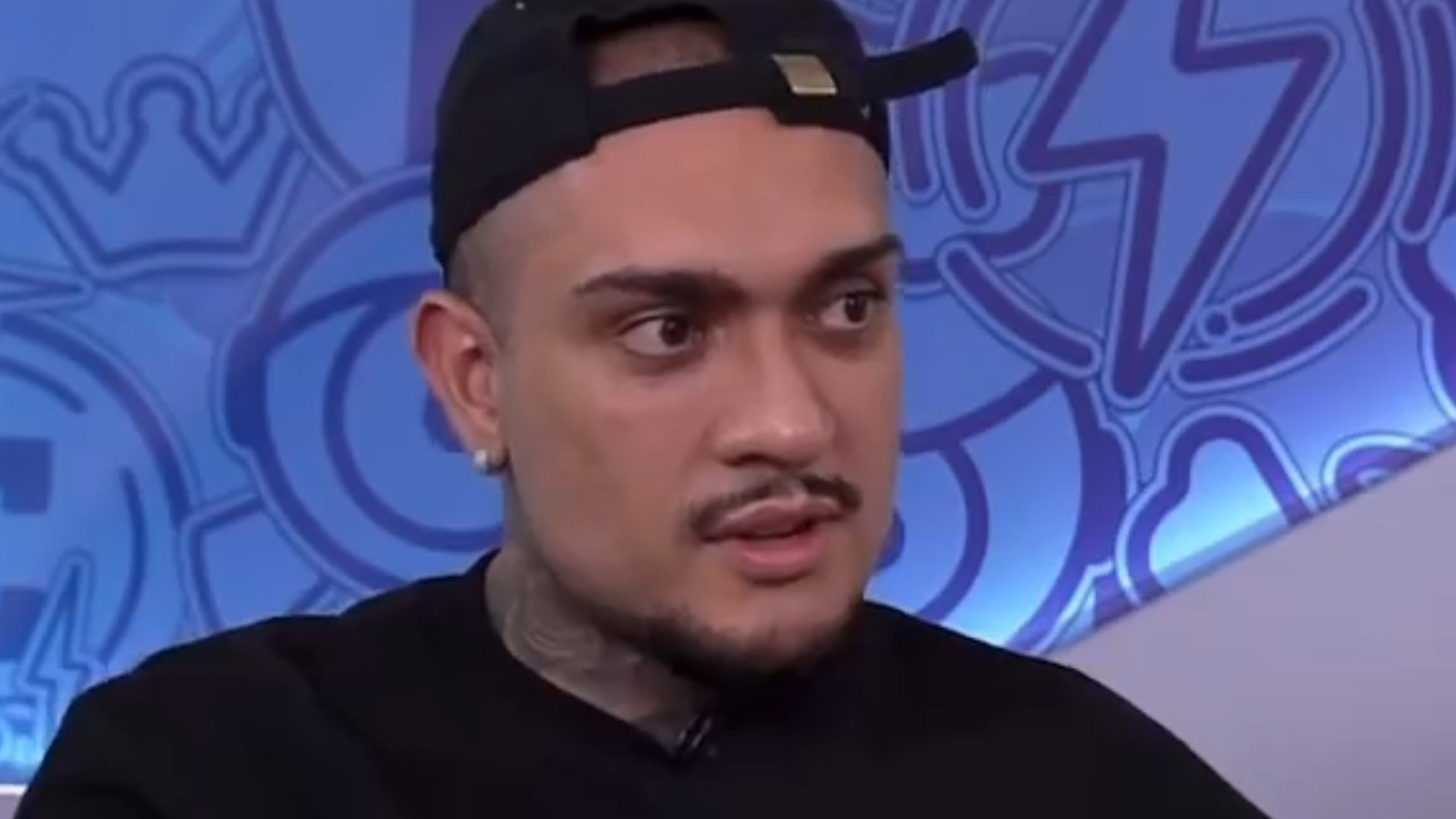 Ex-BBB MC Binn se revolta após ataques contra seu corpo: “Não precisam me ofender”