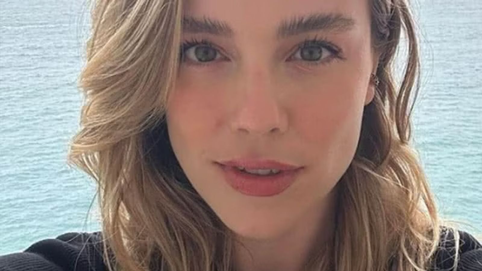 Alice Wegmann relembra doença após série: ‘Não queria ir para esse lugar de novo’