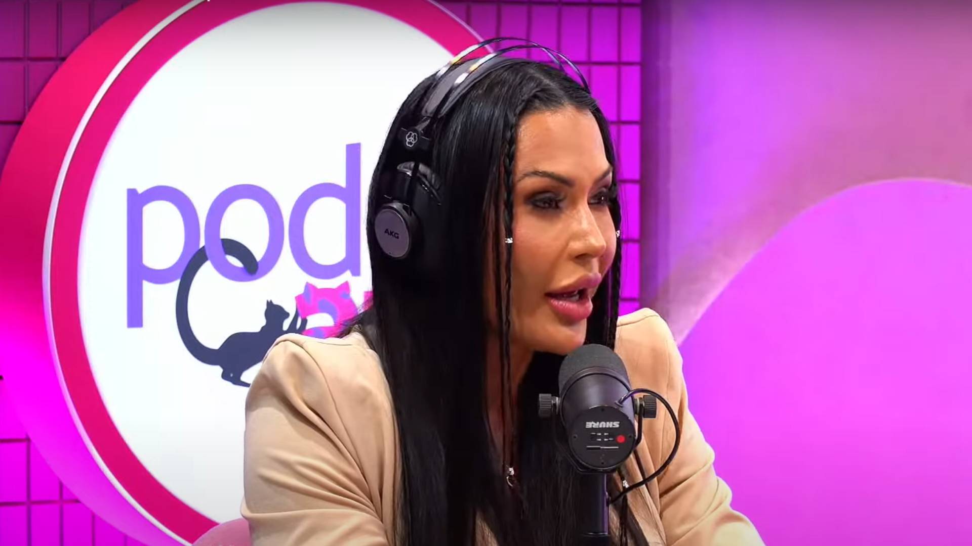 Gracyanne Barbosa expõe contrato que a proibia de engravidar: “Não podia”