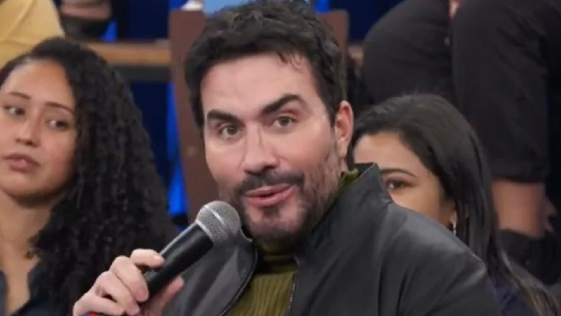 Padre Fábio de Melo já quase largou a batina para viver paixão: “Mulher linda”