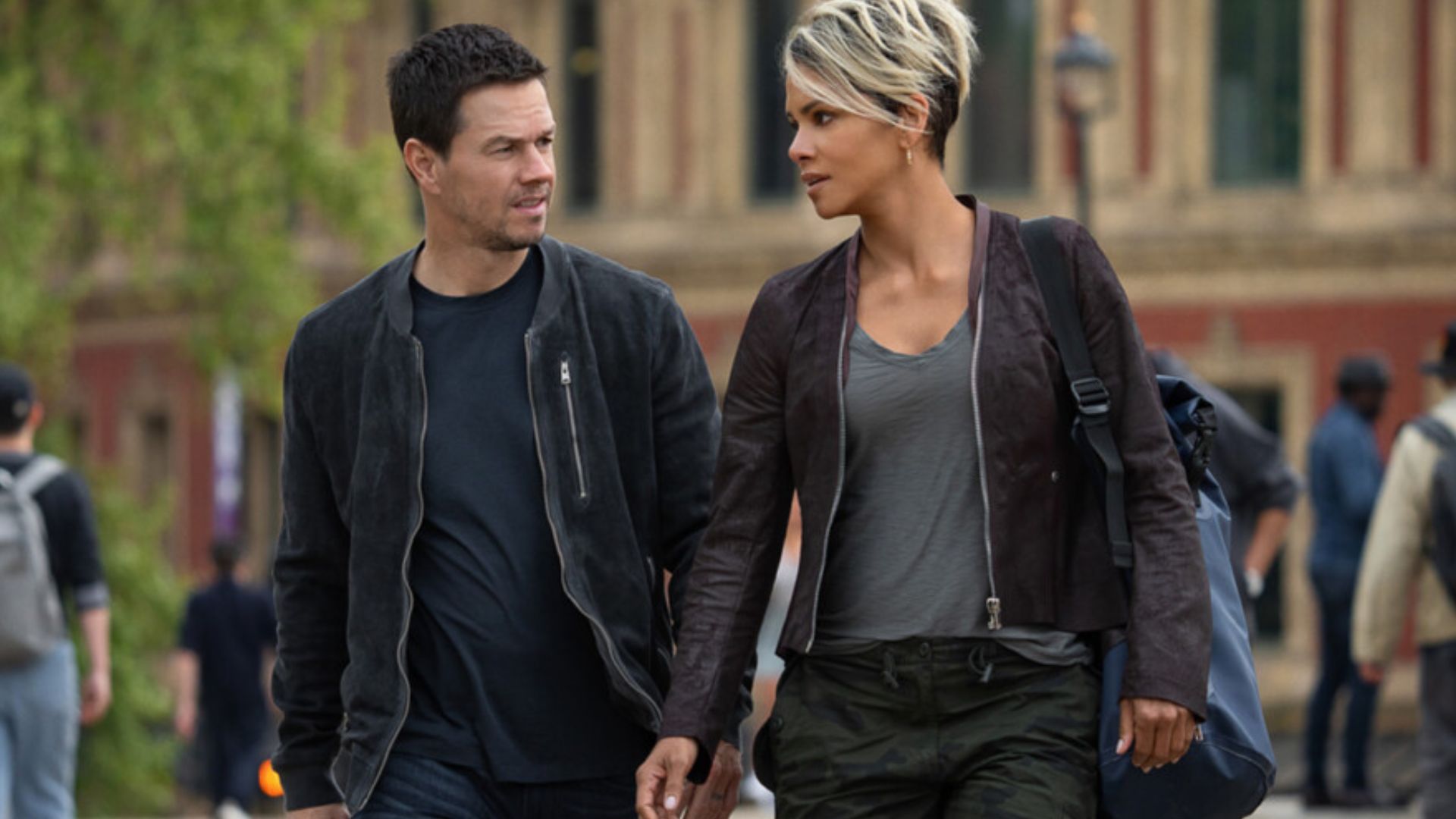 A Liga: Mark Wahlberg e Halle Berry vivem espiões no trailer
