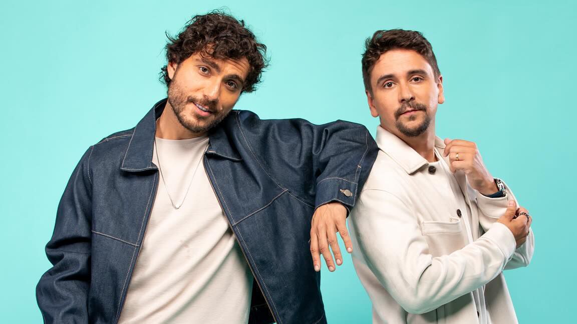 Comprometidos, Bruninho e Davi deixam romantismo no Dia dos Namorados: ‘Hino dos solteiros’