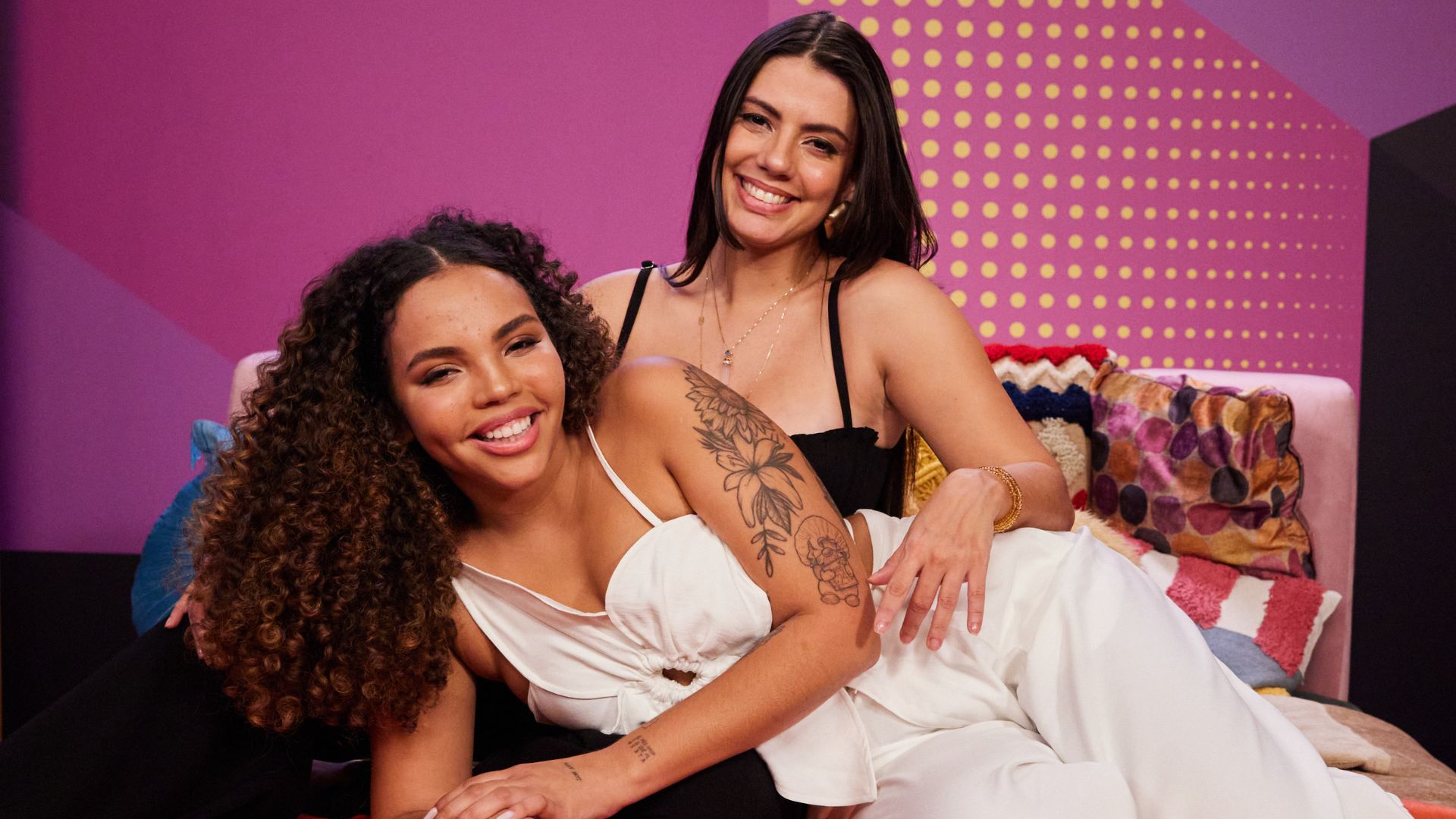 Diretora avalia Fernanda e Pitel em estreia de ‘Na Cama Com Pitanda’: “Incansável”