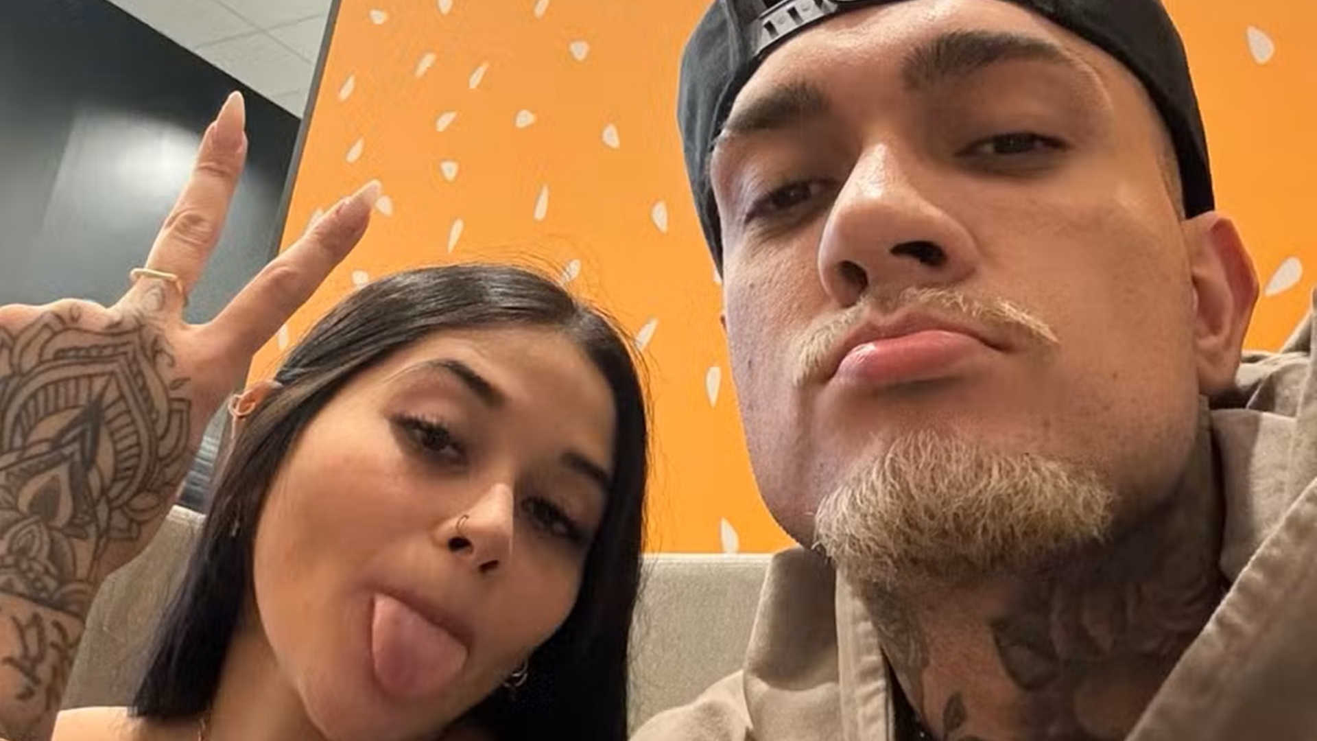 MC Binn confirma affair com influencer após boatos: “Já virou da família”