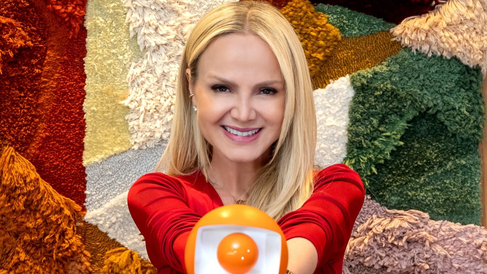 Agora é oficial! Globo contrata Eliana e anuncia sua primeira aparição; veja detalhes