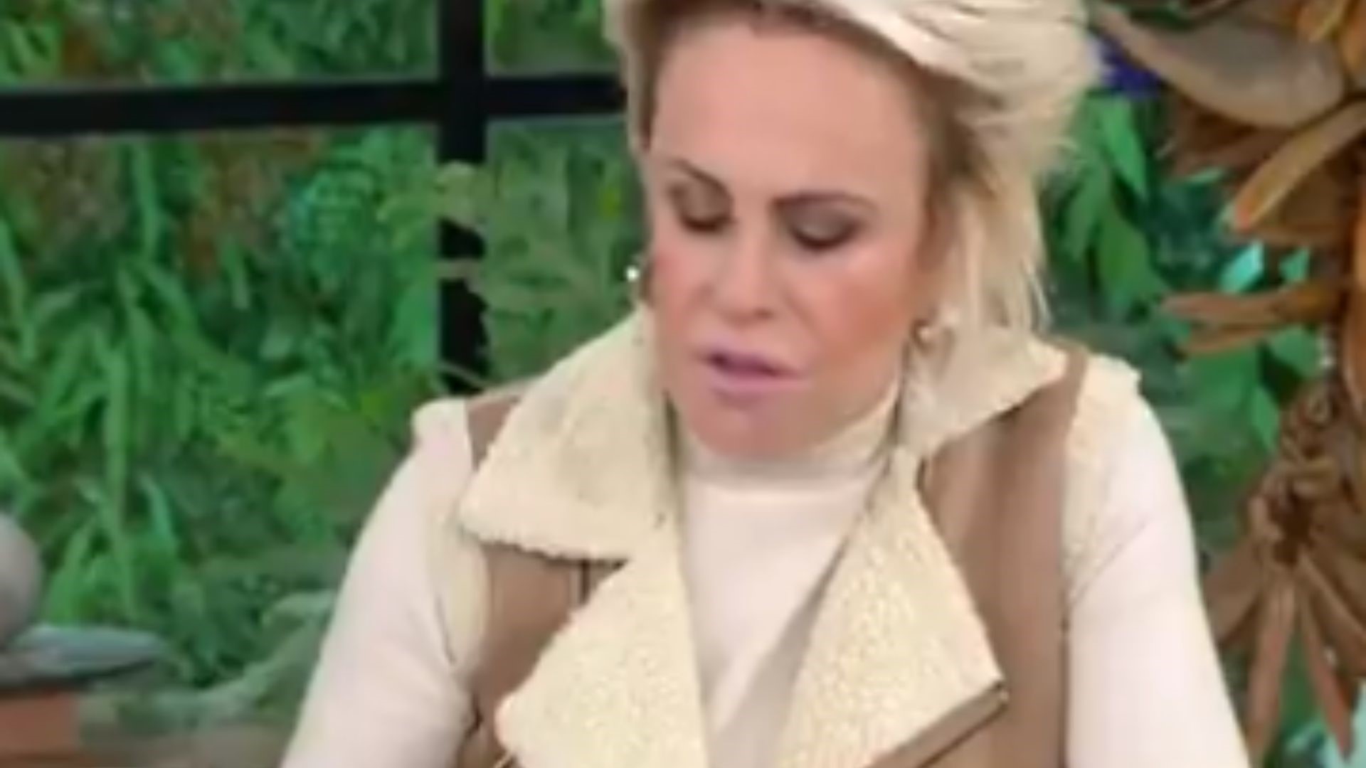 Eita! Ana Maria Braga se estressa com jogadores e solta palavrão ao vivo