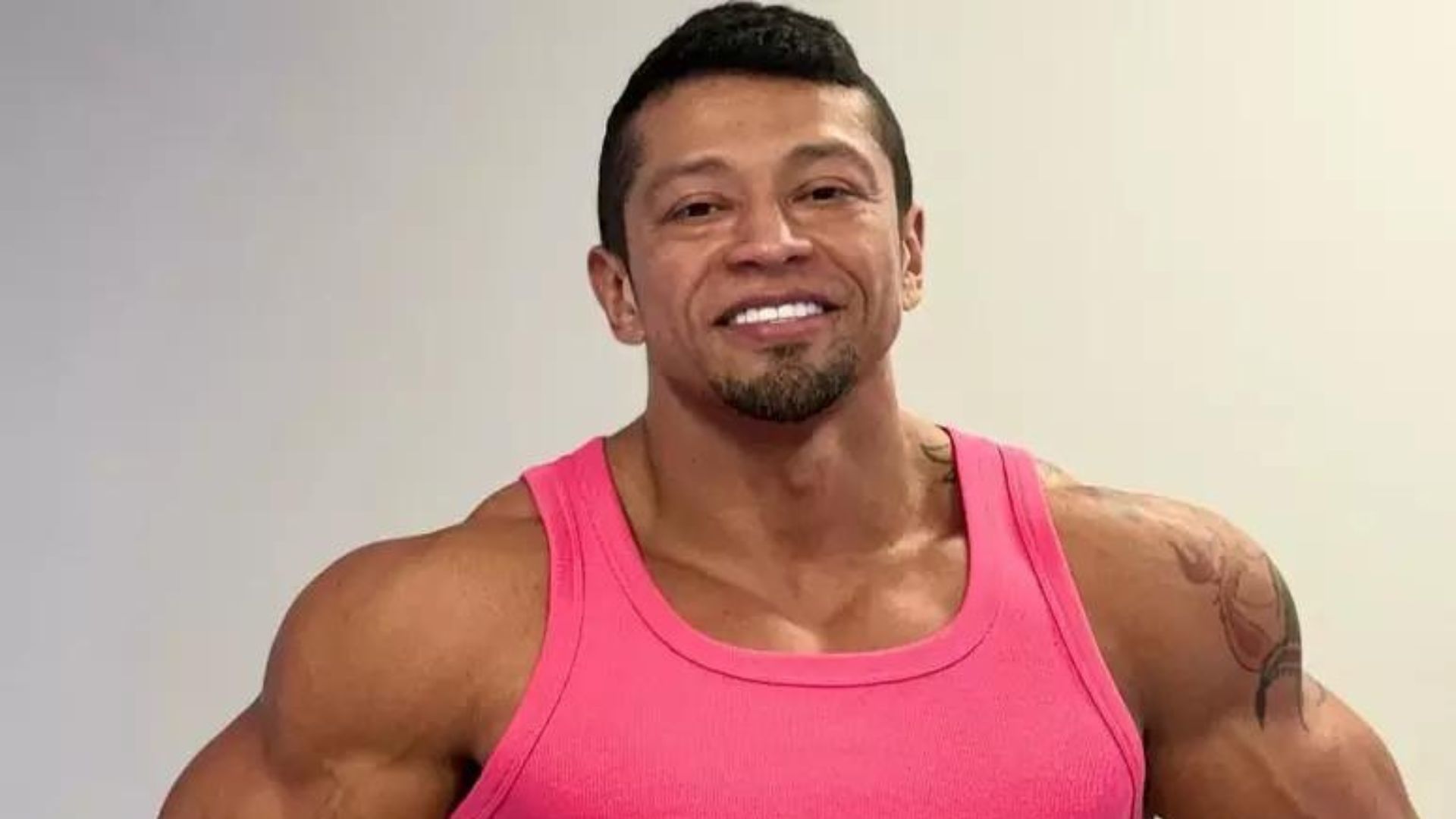 Ex-amante de Gracyanne Barbosa passa por recauchutagem antes de entrar em A Fazenda 16