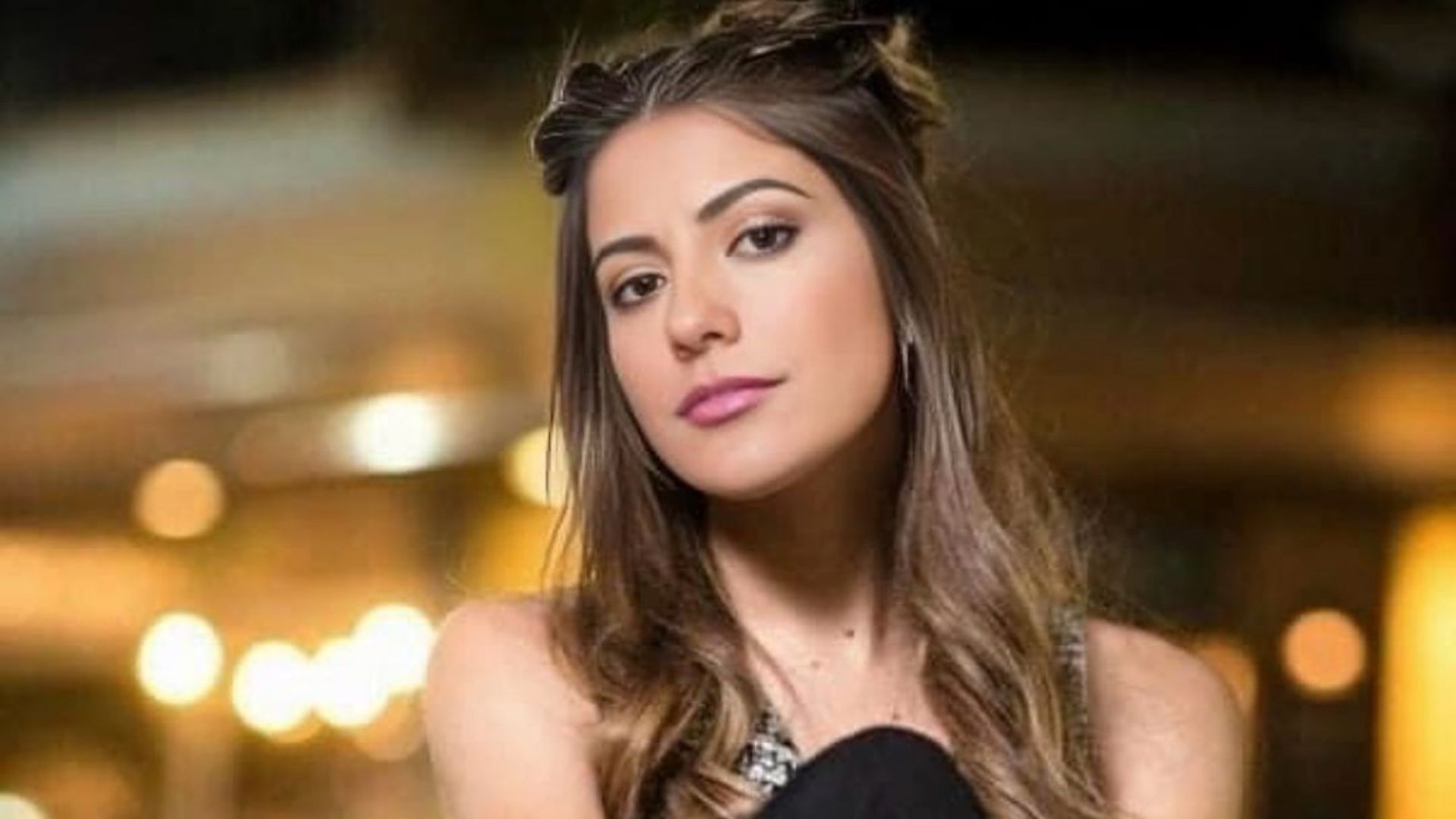 Ex-Panicat presa por agredir policial é solta após pagar fiança vergonhosa; veja o valor