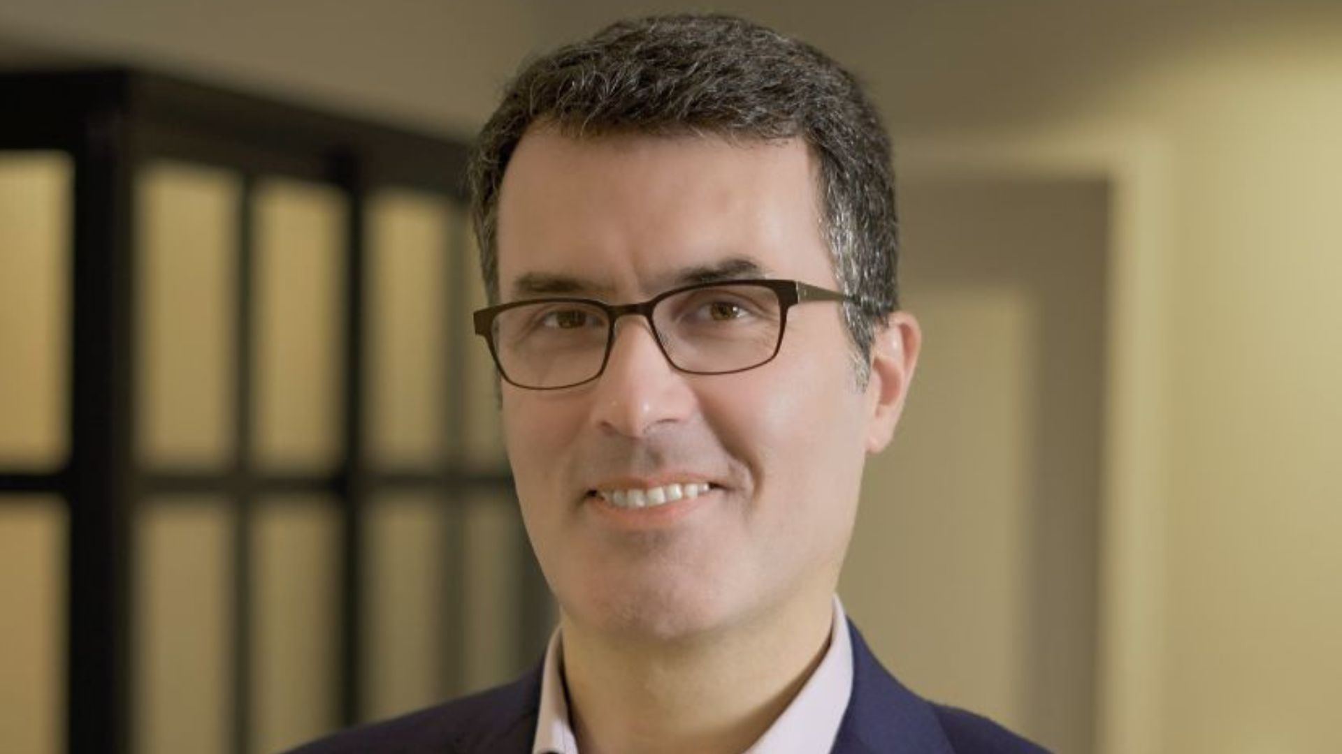 Após demissão da Globo, Fabio Turci é contratado como âncora por canal concorrente