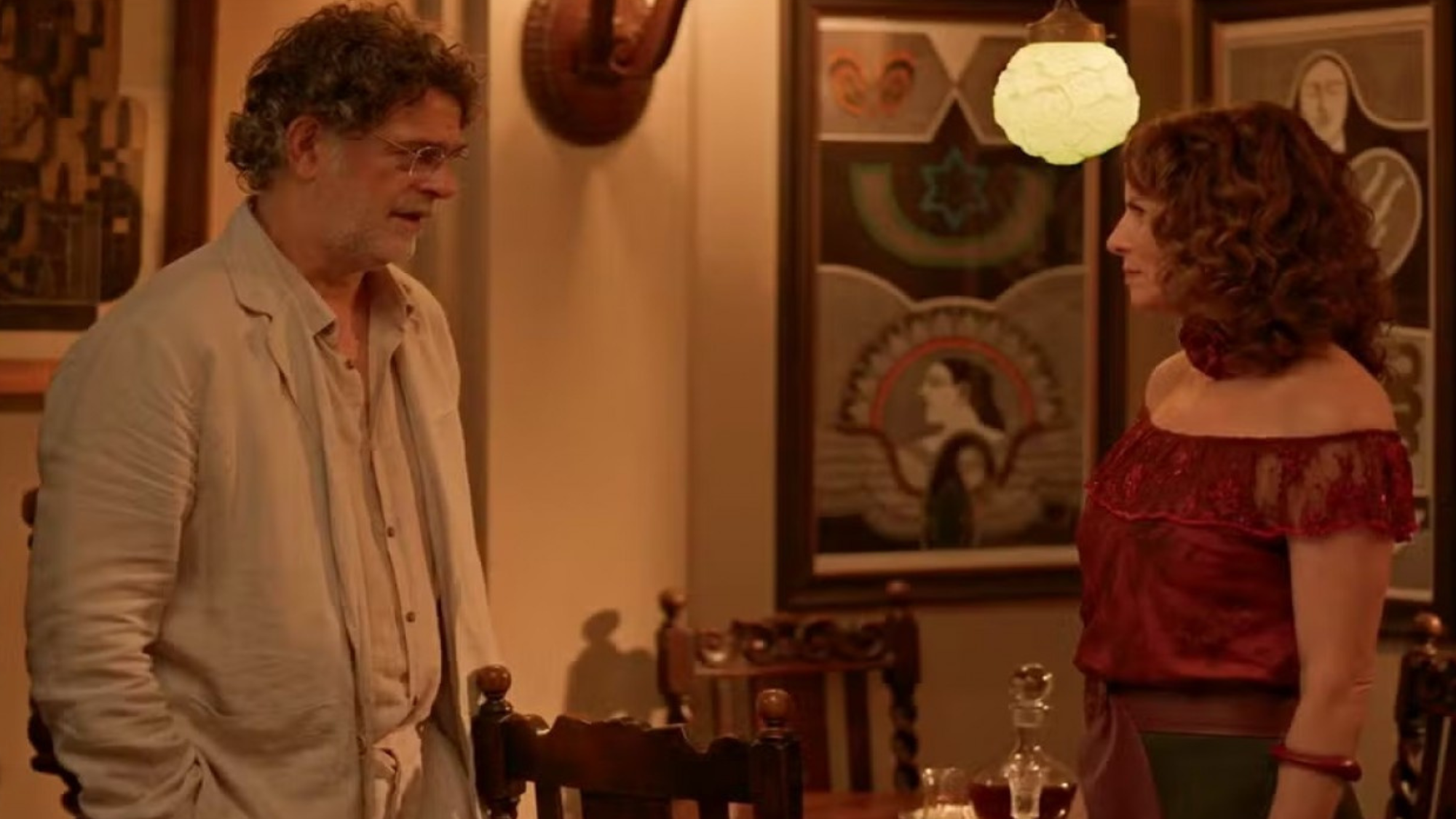 Deodora e Ariosto vão engatar romance em No Rancho Fundo?