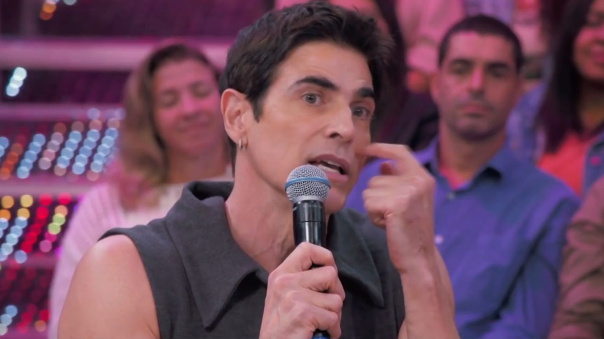 No ‘Domingão’, Gianecchini enfrenta críticas por viver drag: “Homofóbicos”