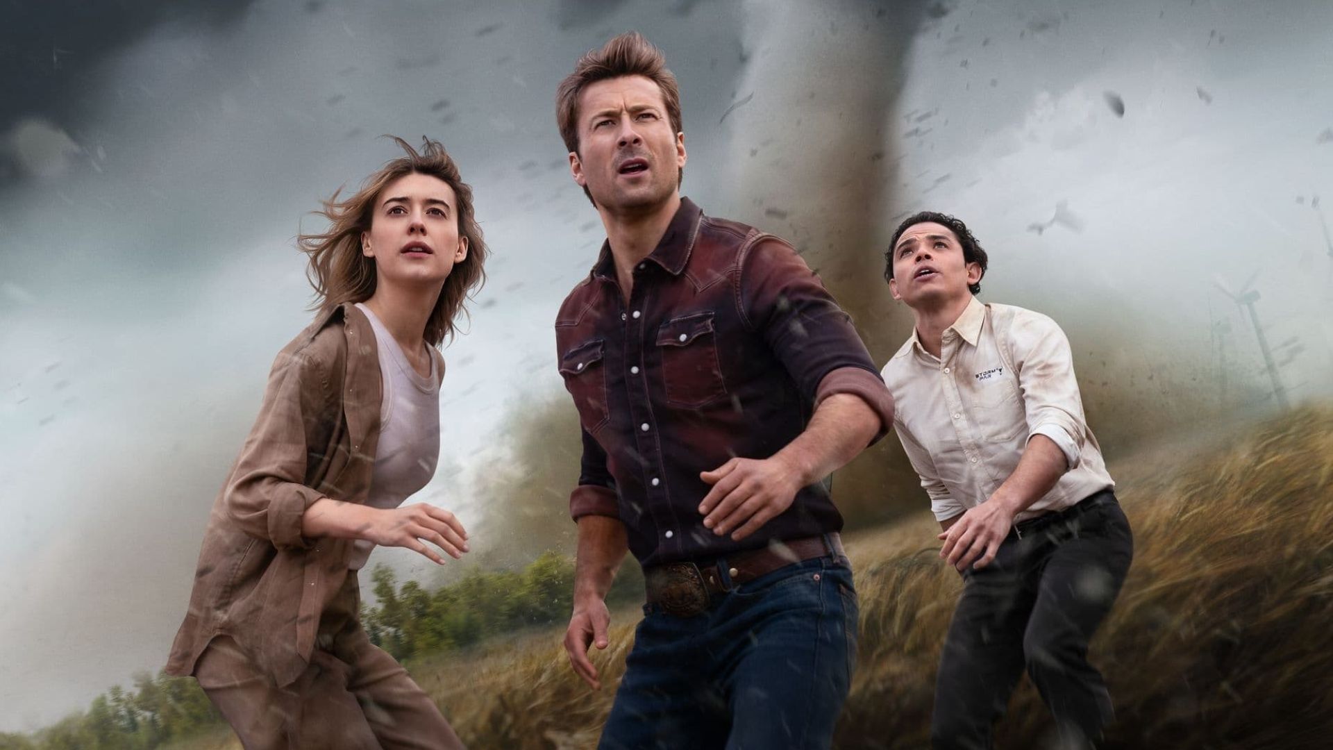 Twisters, estrelado por Daisy Edgar-Jones e Glen Powell, estreia nos cinemas