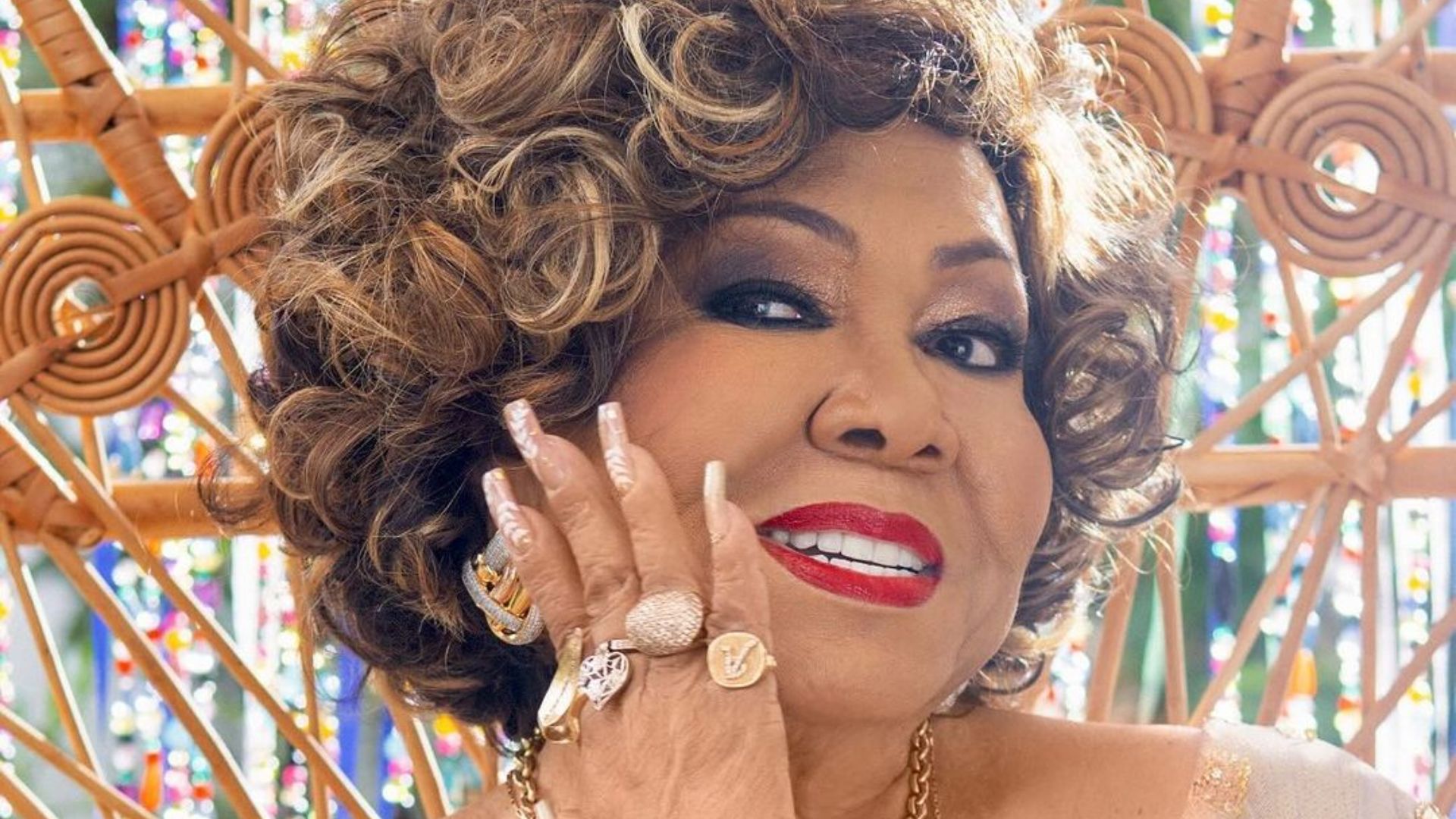 “Realizando sonho”: Alcione se rende ao funk e faz parceria com Davi Kneip
