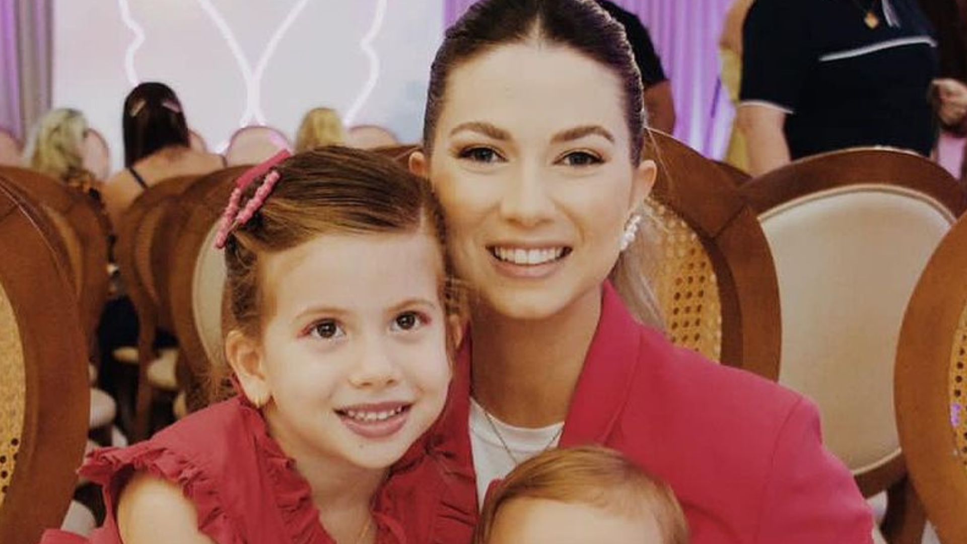 Tainá Medeiros abandonou cargo público após chegada da filha; descubra o que ela fazia