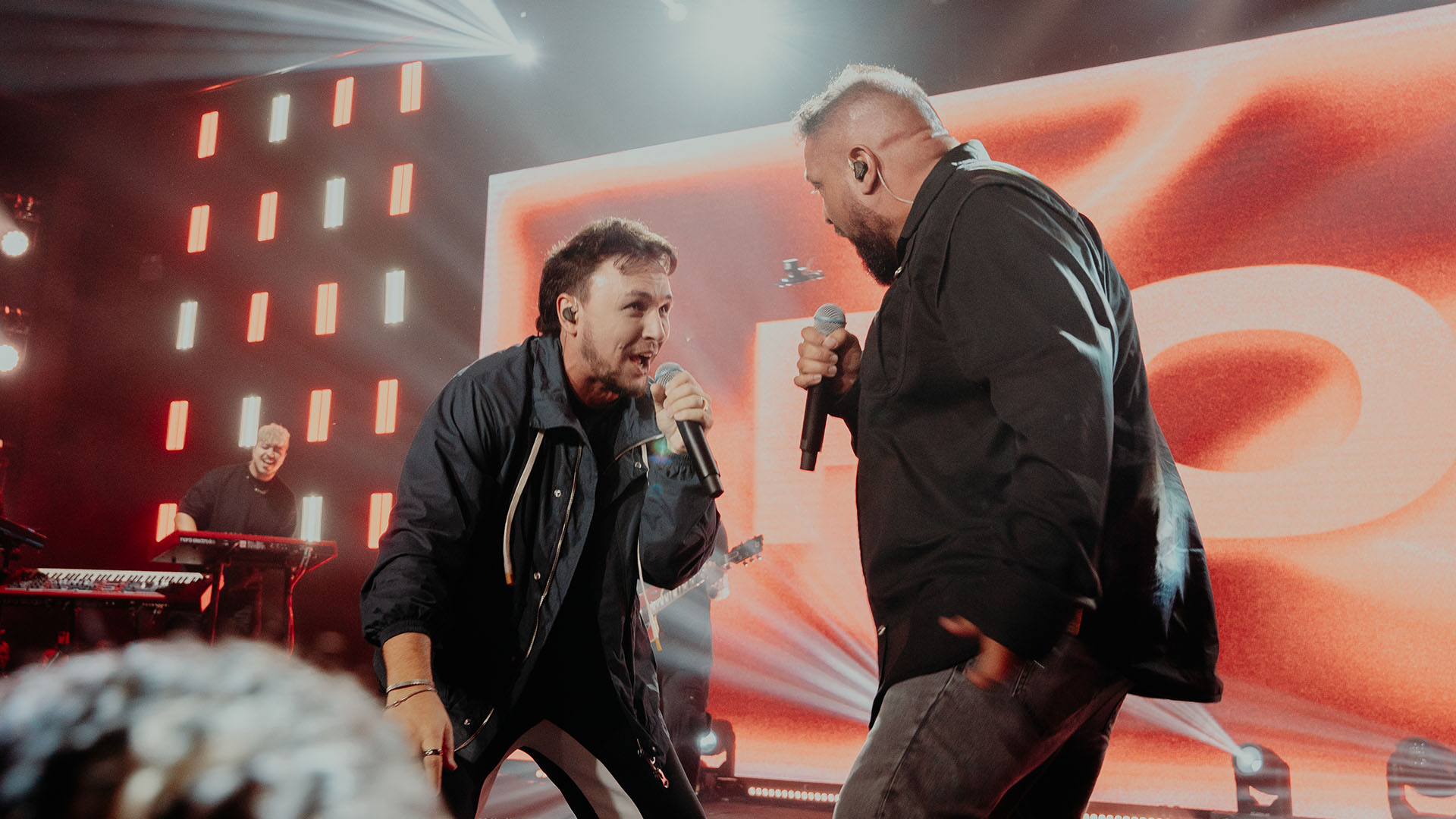Theo Rúbia e Fernandinho fazem feat inédito em Ninguém Pode Parar