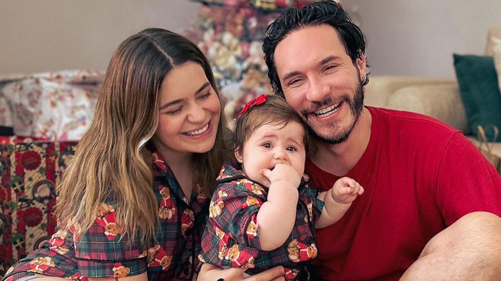 Viih Tube e Eliezer criam código para falar de intimidade perto da filha: “Não dá mais”