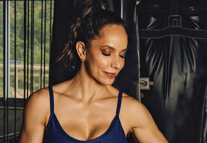 Carol Borba relembra primeira vez que recebeu ataques na web: ‘Bem desesperador’