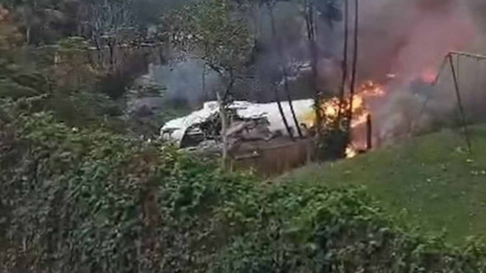 Como o avião caiu no interior de SP? Aeronave fez curva brusca nos momentos finais