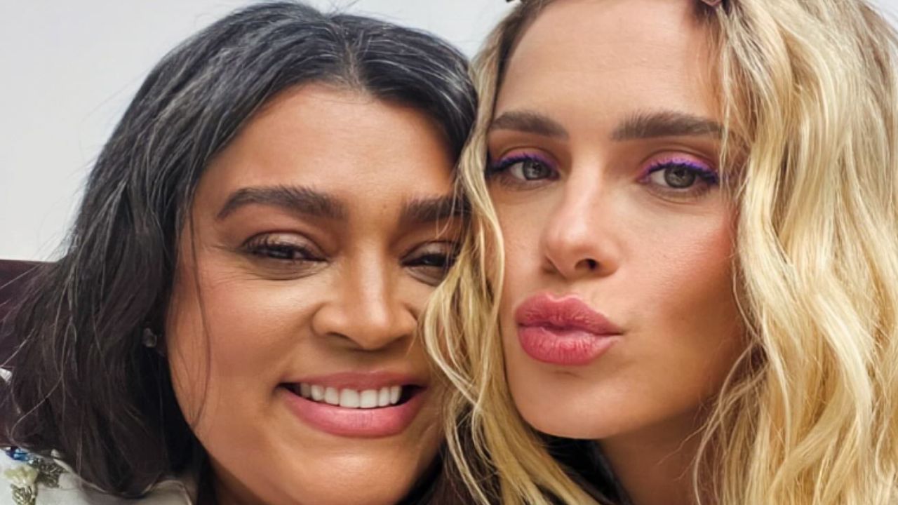 Carolina Dieckmann se declara pra Preta Gil em data especial: “Meu amor”