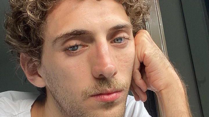 Gab Lara recorre a João Gilberto para driblar ansiedade: ‘Paz imediata’