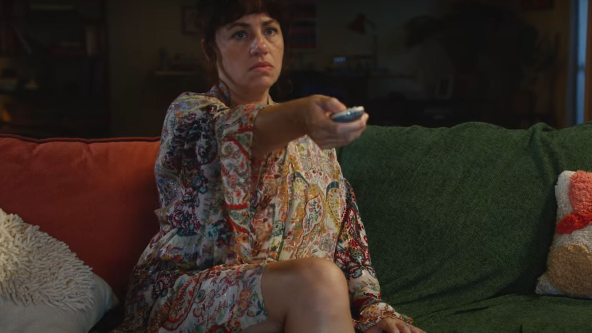 Karina Teles vira antagonista de novela no trailer de A Vilã das Nove; assista