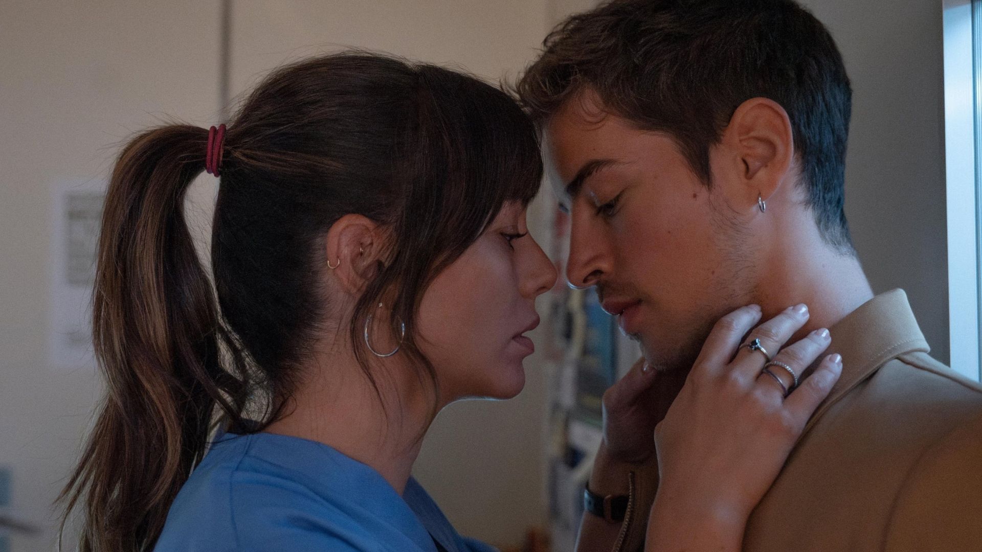 Respira, série médica estrelada por astro de Elite, estreia na Netflix
