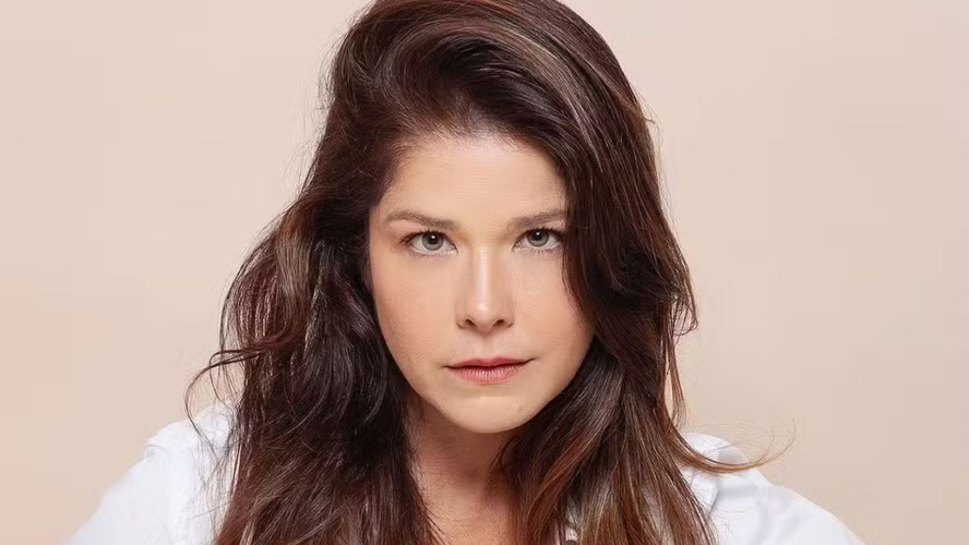 Aos 47 anos, Samara Felippo choca com resultado de procedimento estético