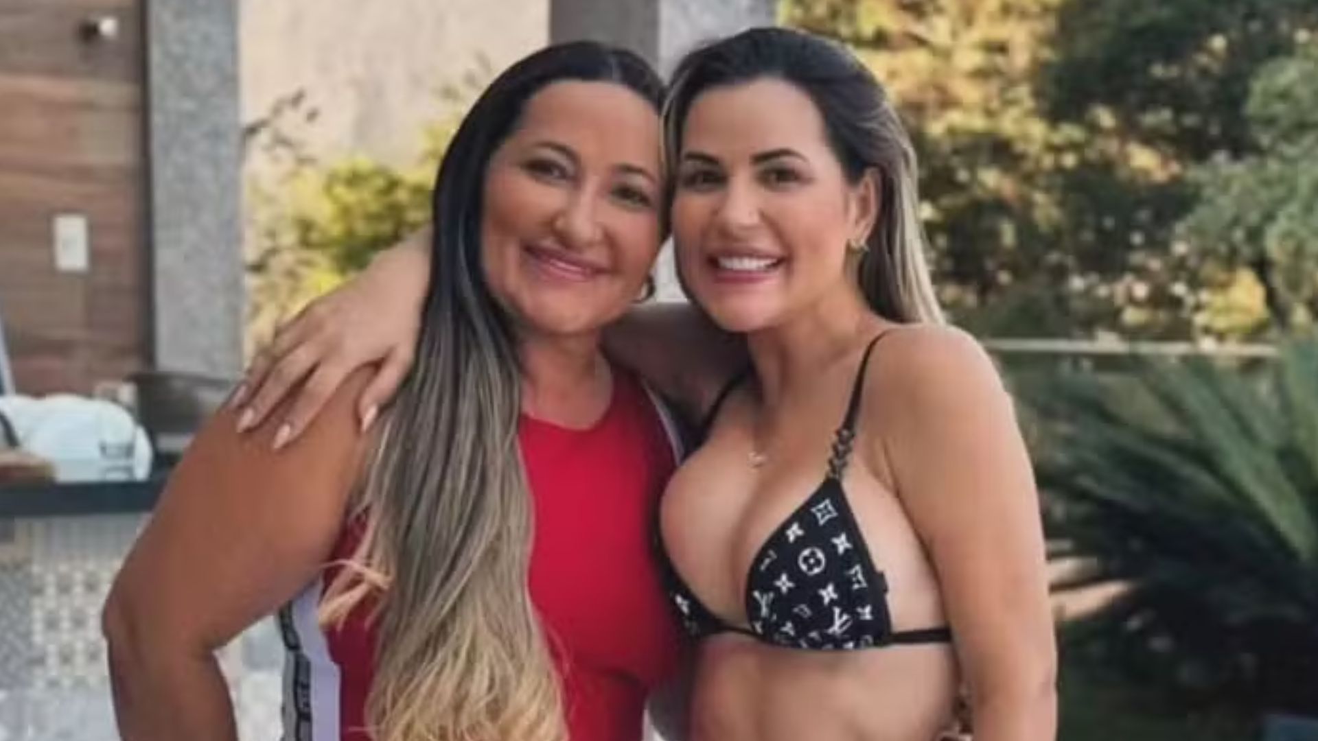 Como Deolane Bezerra e mãe passaram a noite na prisão? Irmã da advogada expõe