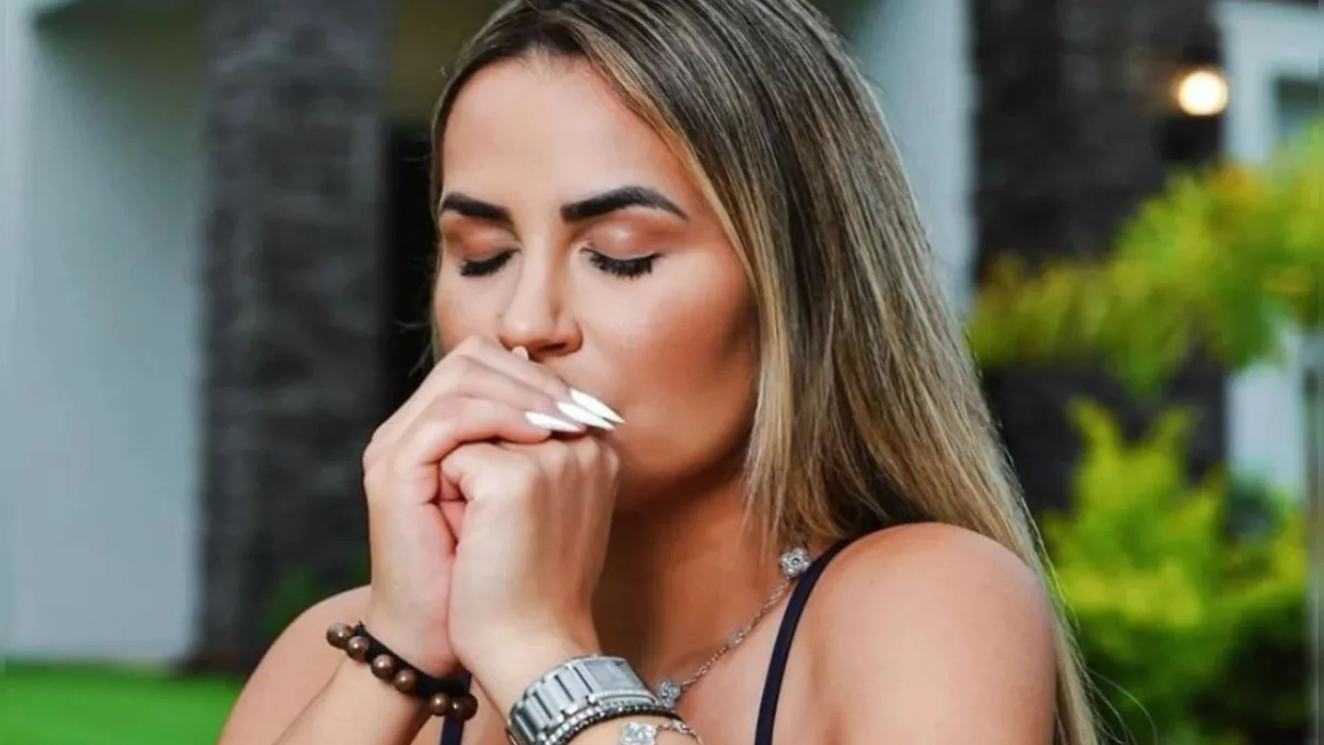 Deolane Bezerra deixa cela e pode ser solta a qualquer momento