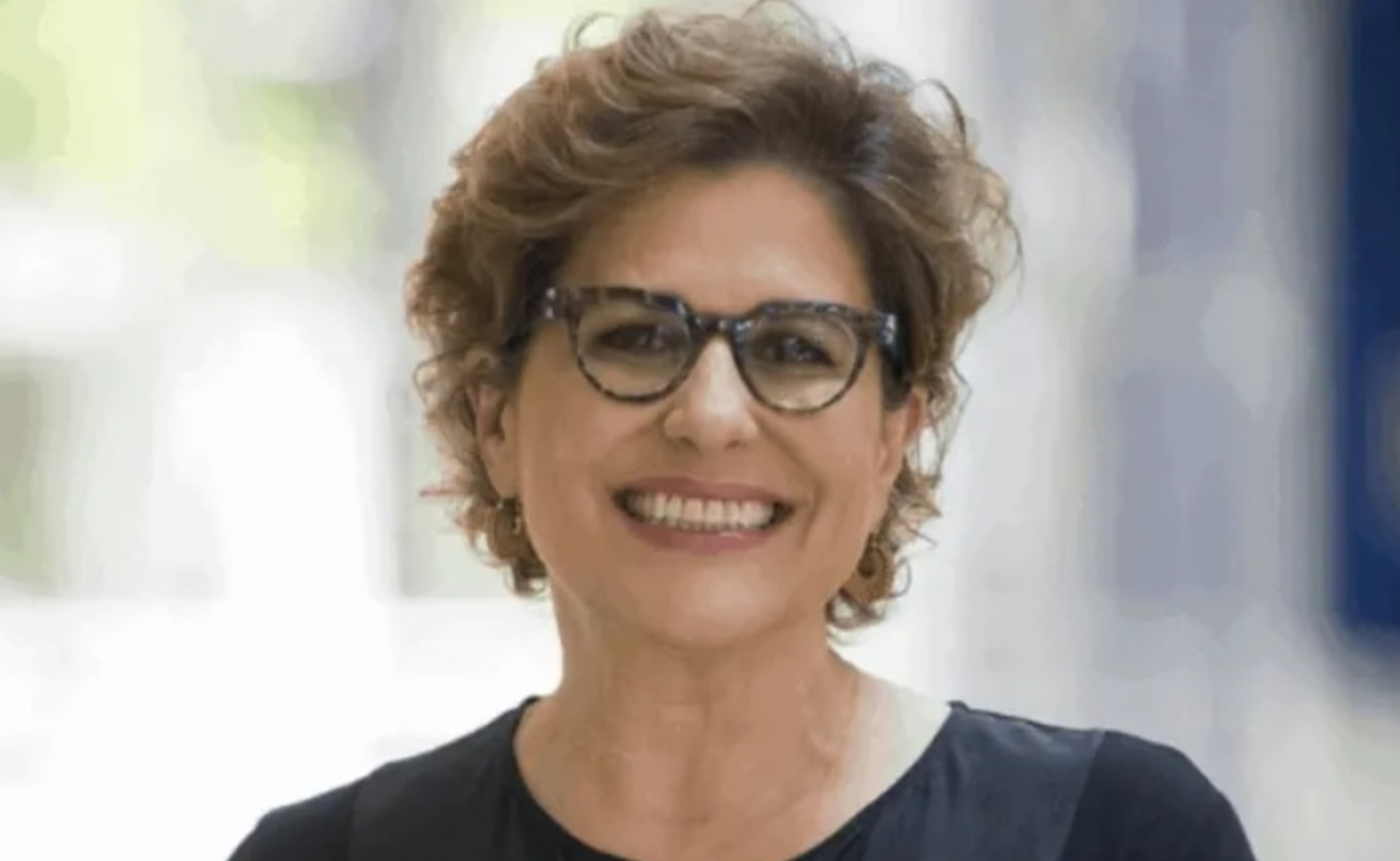 Globo renova contrato com autora de novelas premiadas