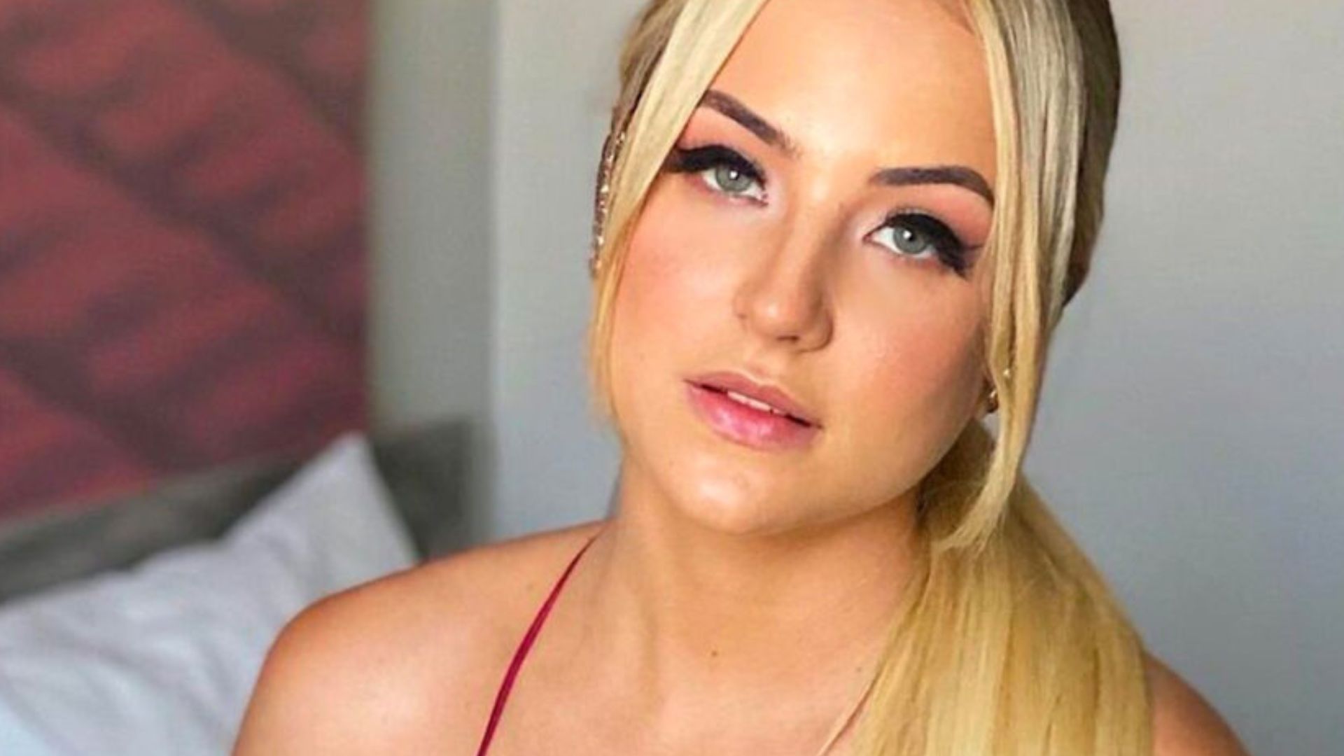 Ex-BBB Gabi Martins toma atitude radical após publicar foto com o namorado