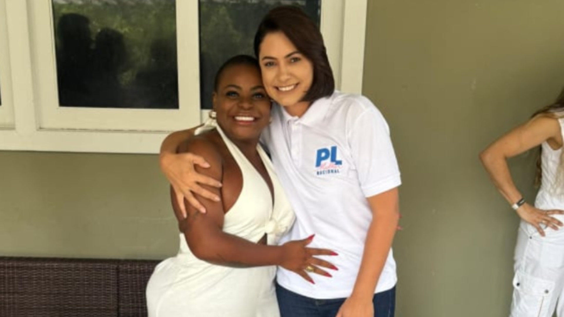 Jojo Todynho divide fãs após foto com Michelle Bolsonaro e cria ‘guerra’