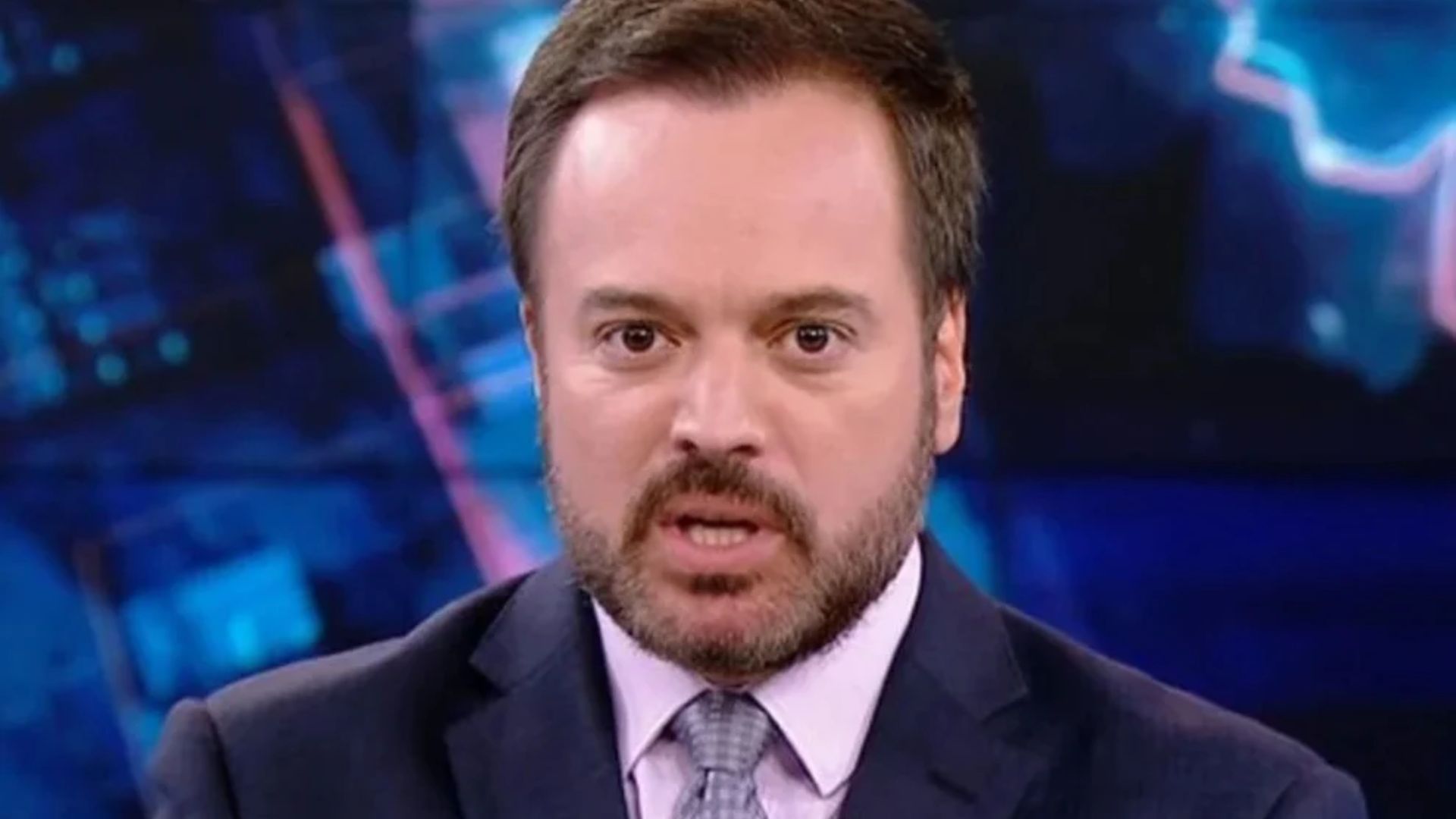 Para onde Marcelo Torres vai? Jornalista assinou contrato com rival do SBT
