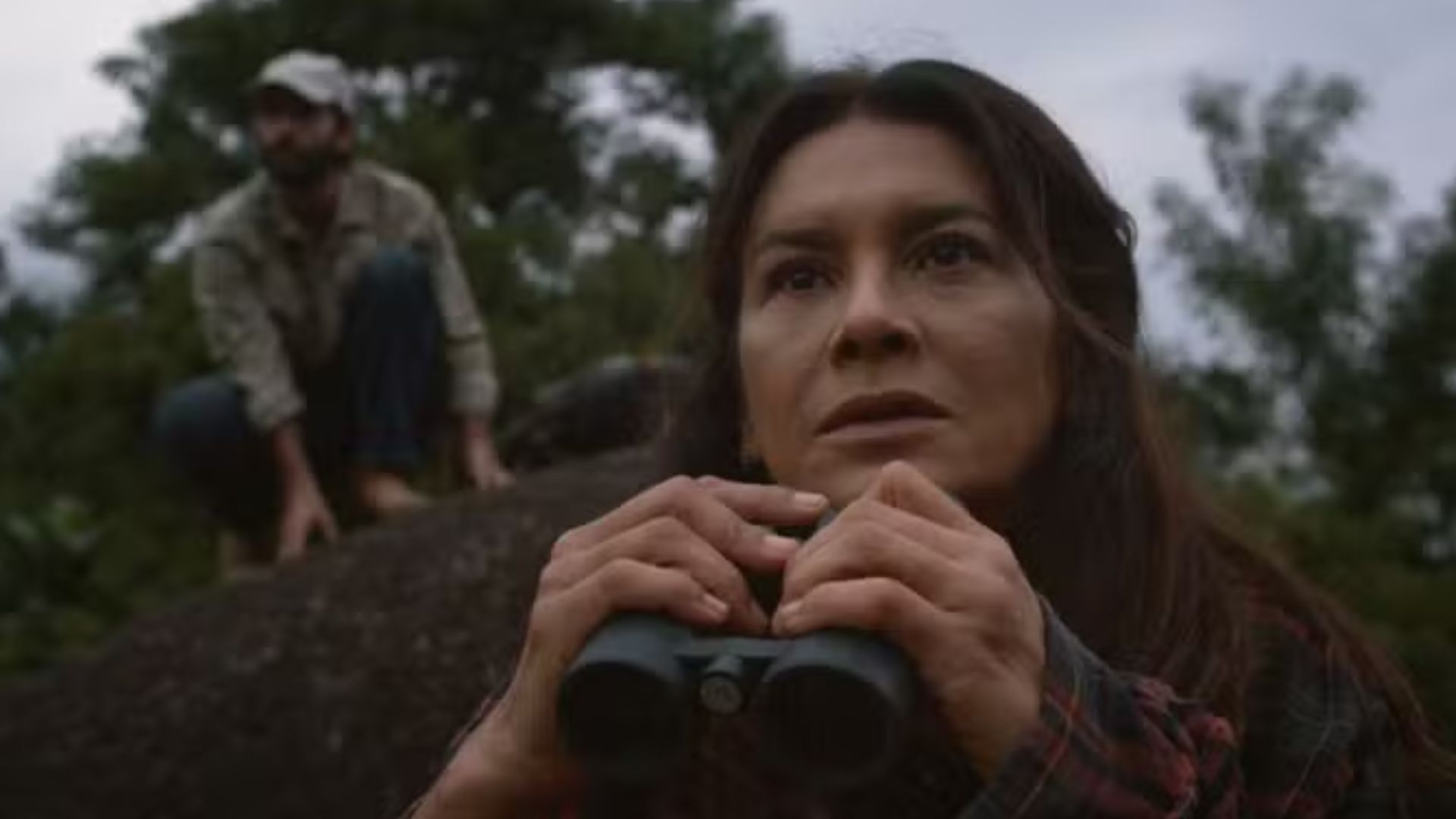 Pasárgada, filme com Dira Paes e Humberto Carrão, ganha trailer
