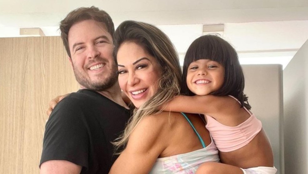 Marido da Maíra Cardi rebate críticas sobre sua relação com Sophia Aguiar: “Decidi”