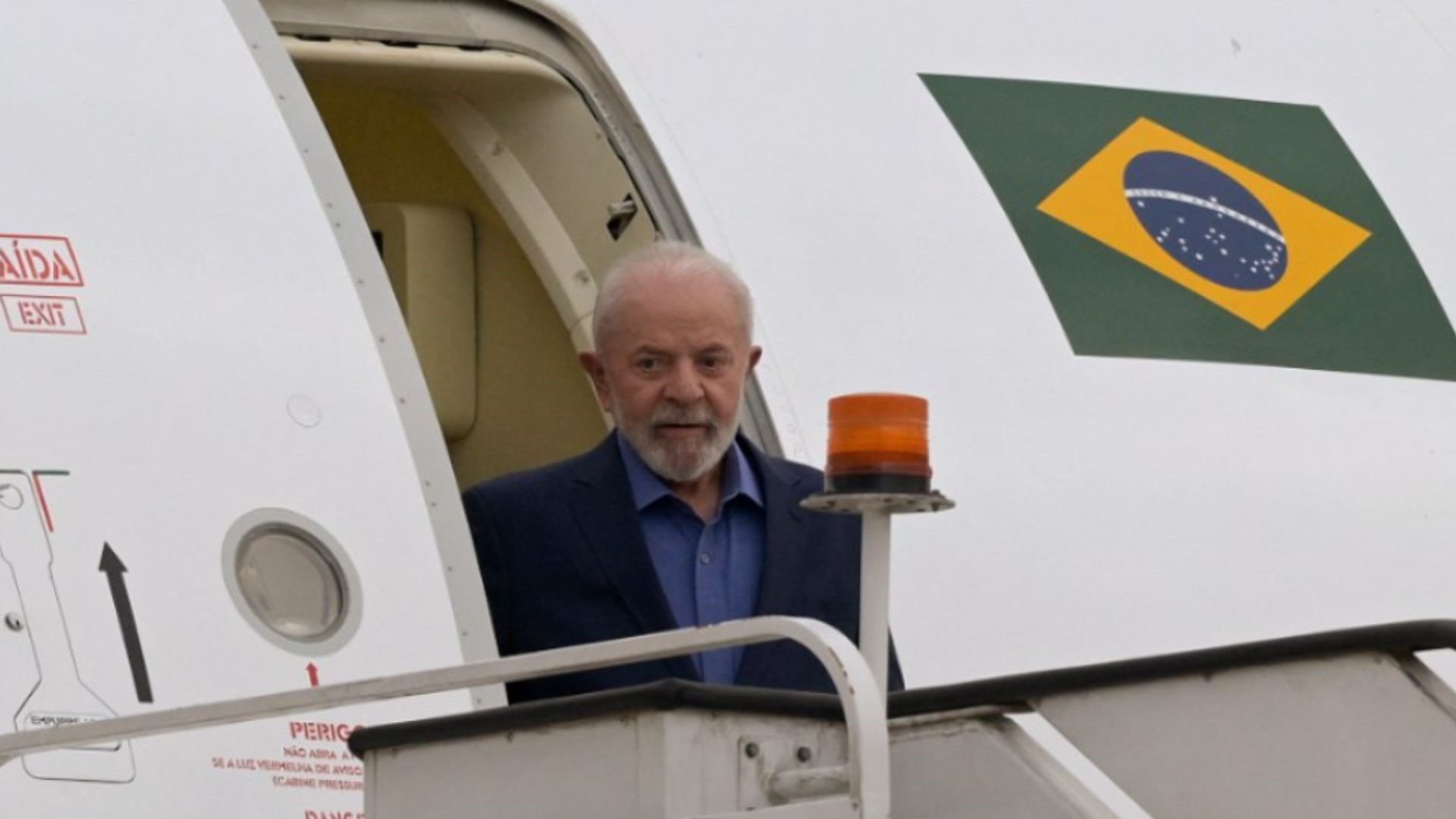 Após pane no avião de Lula, piloto pediu socorro dos bombeiros antes do pouso