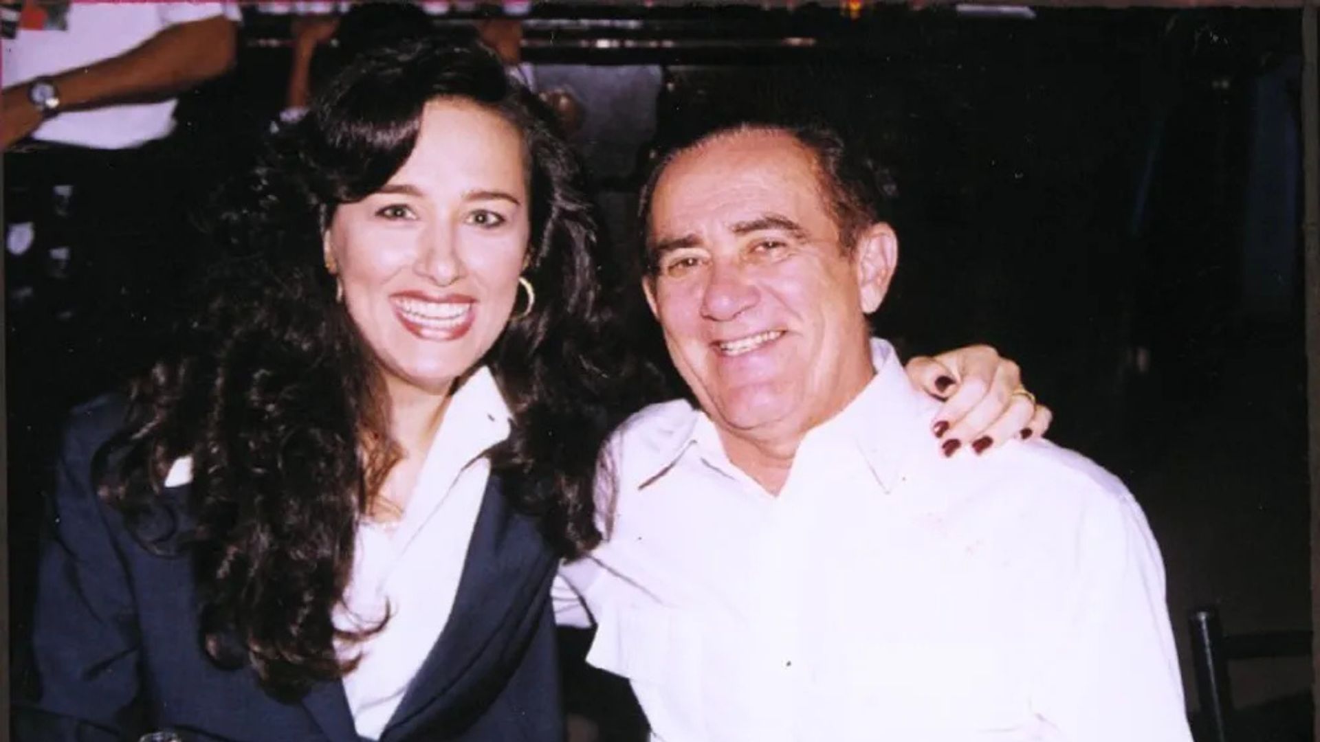Amante? Jornalista expõe passado de esposa de Renato Aragão: ‘Figura maléfica’